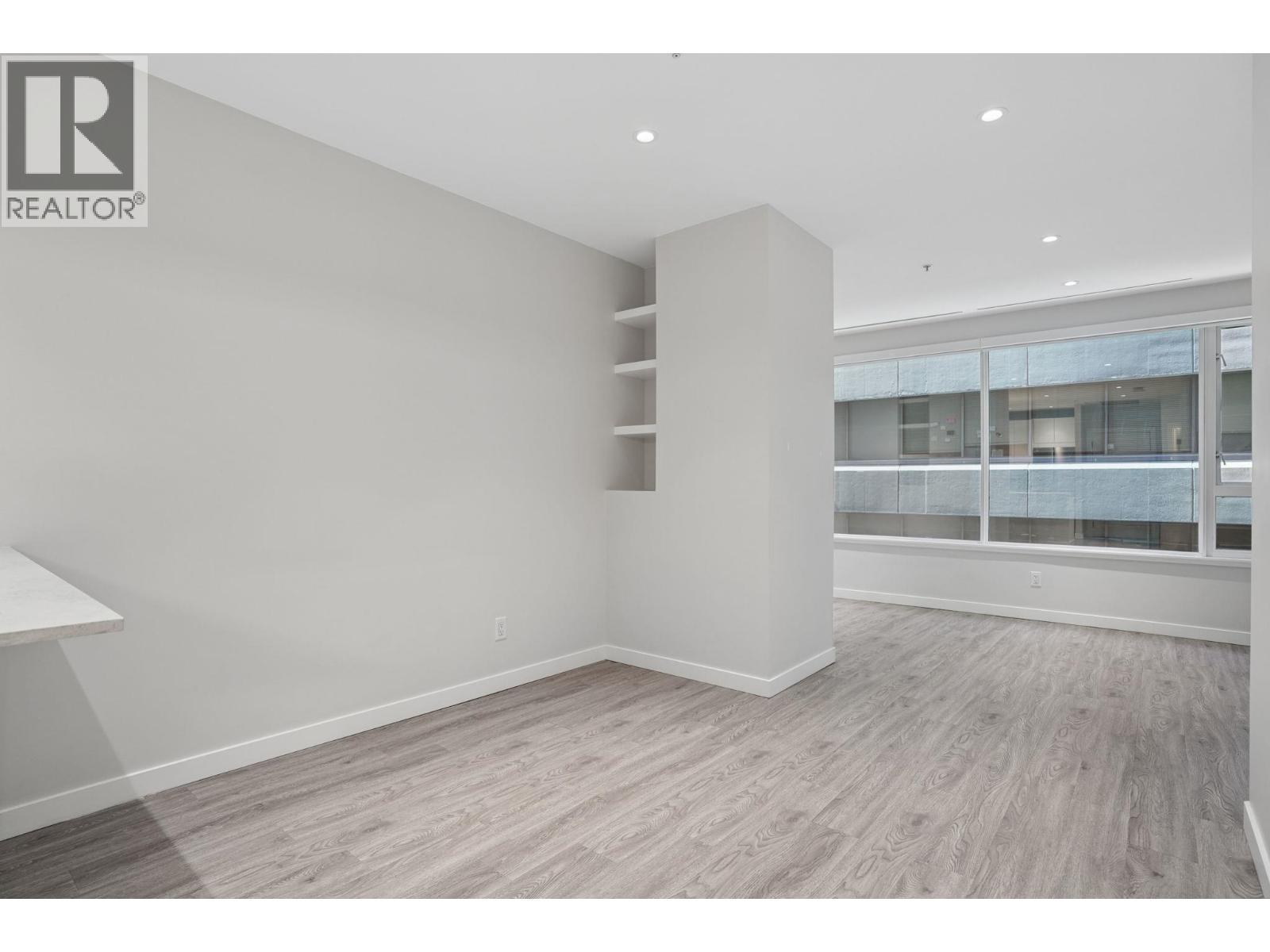 410 1177 Hornby Street Property Photo 6