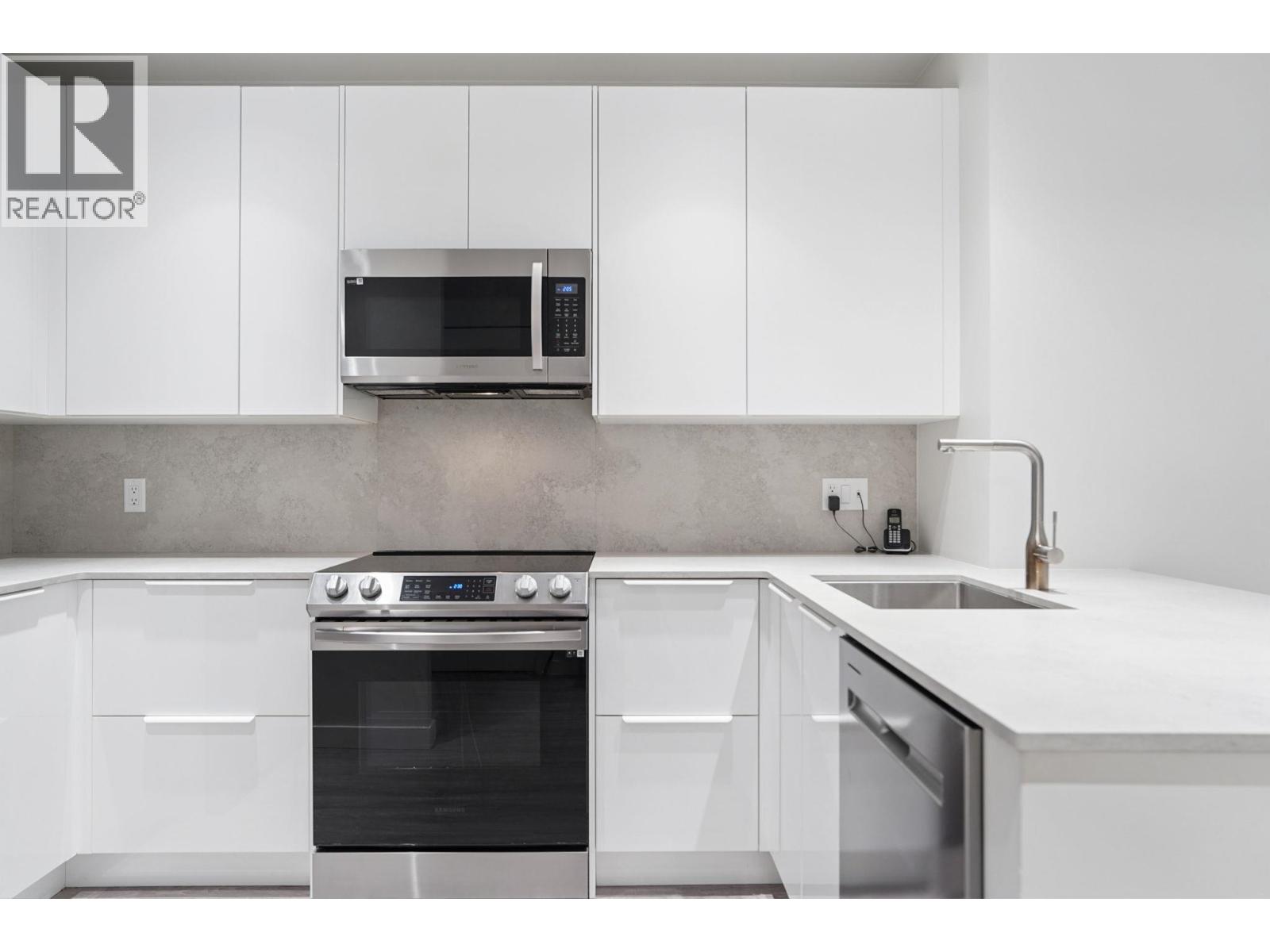 410 1177 Hornby Street Property Photo 9