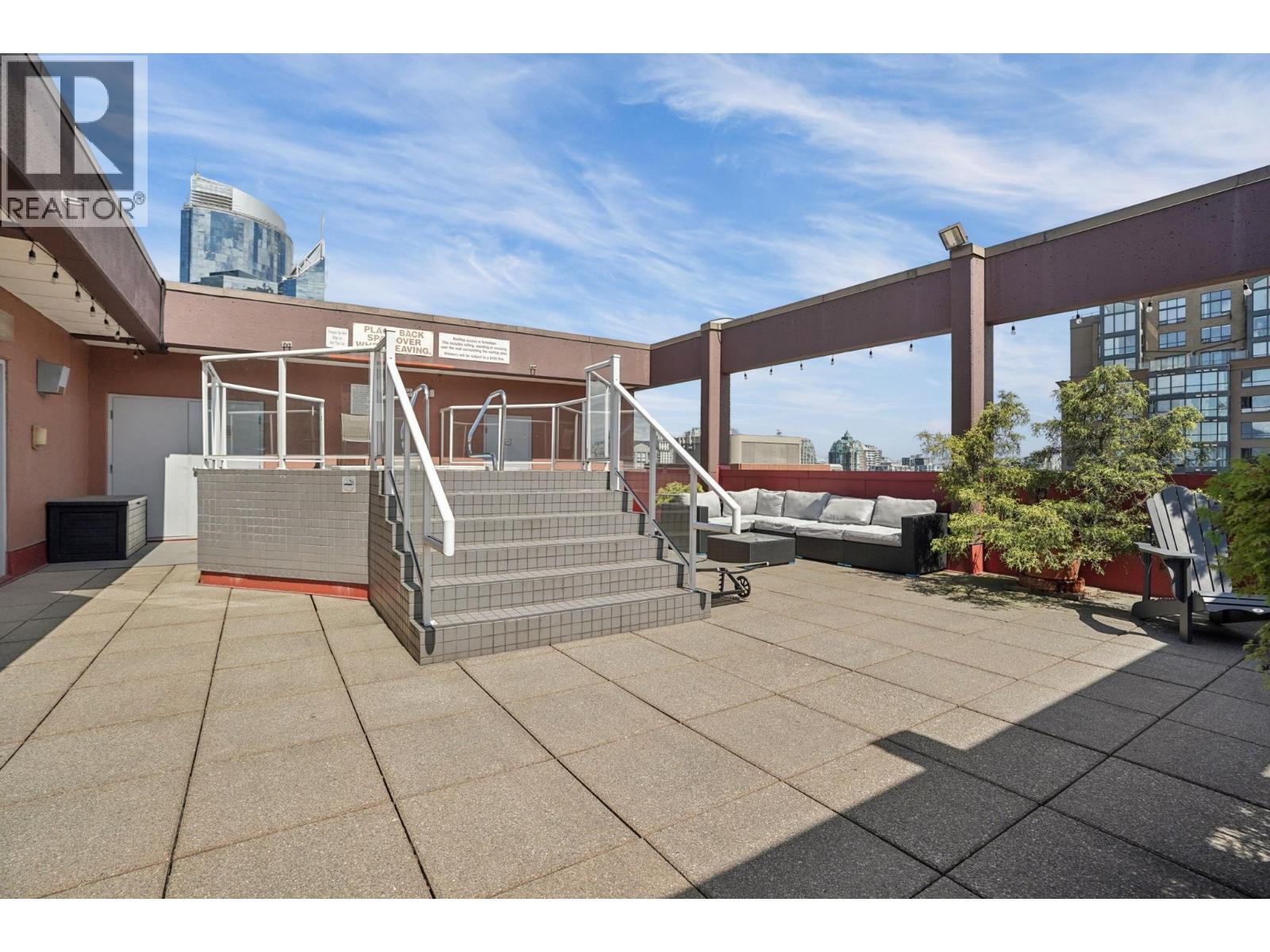 410 1177 Hornby Street Property Photo 19