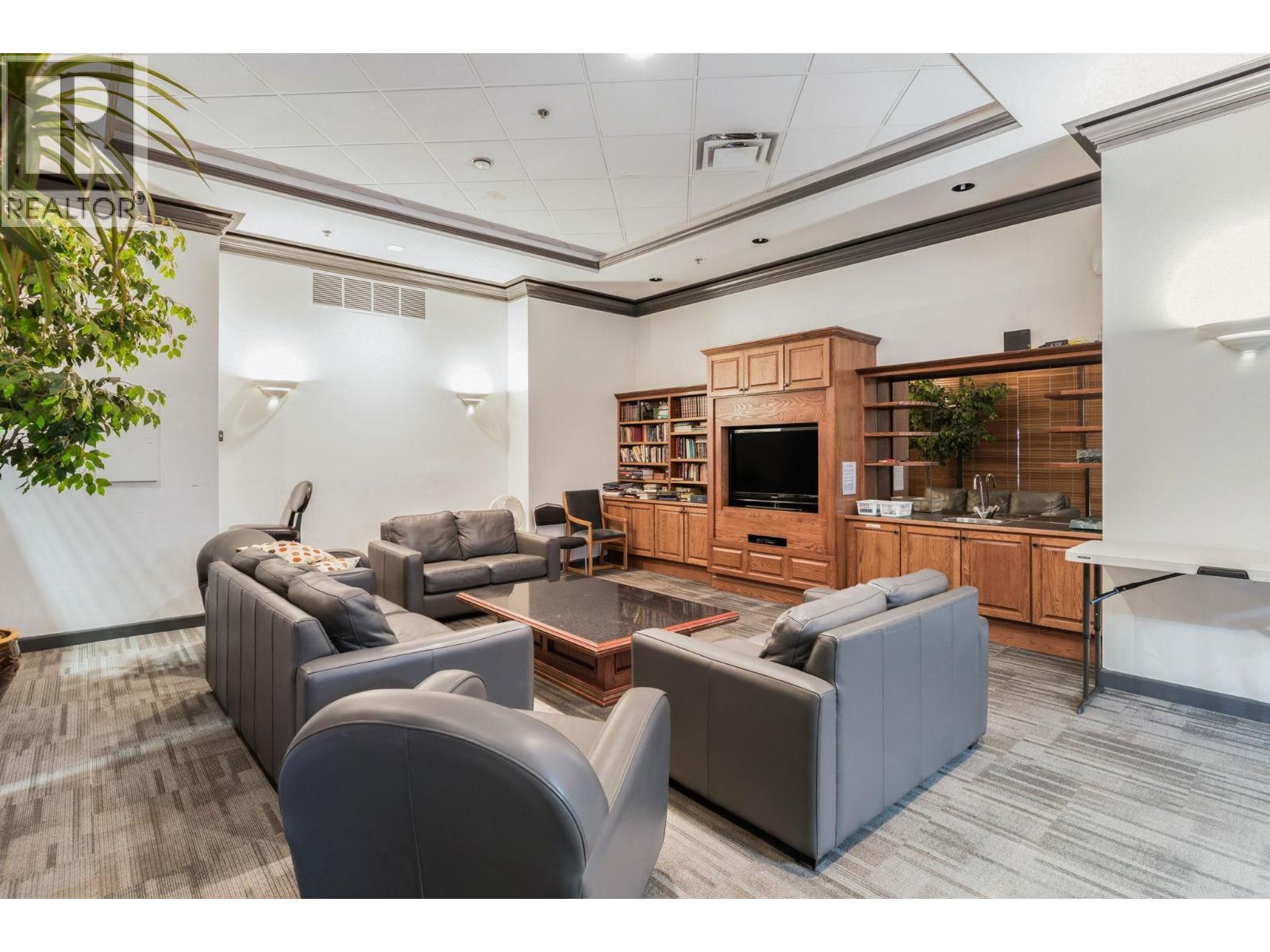 410 1177 Hornby Street Property Photo 22