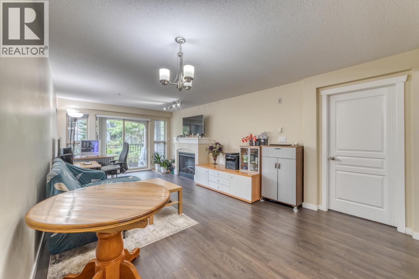 314 2958 Silver Springs Boulevard Property Photo 5