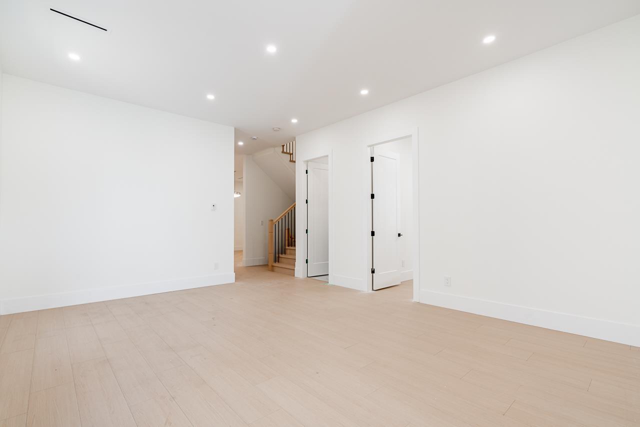 11551 80 Avenue Property Photo 17