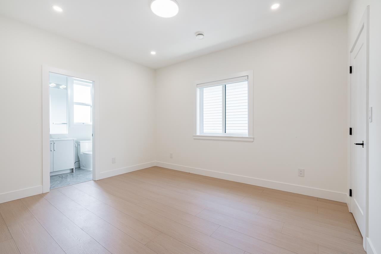 11551 80 Avenue Property Photo 23