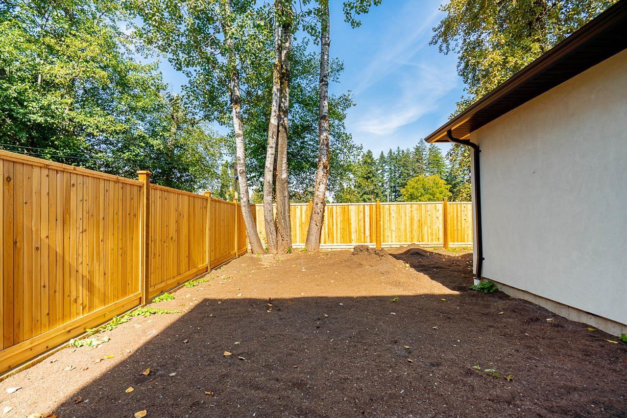 11551 80 Avenue Property Photo 36