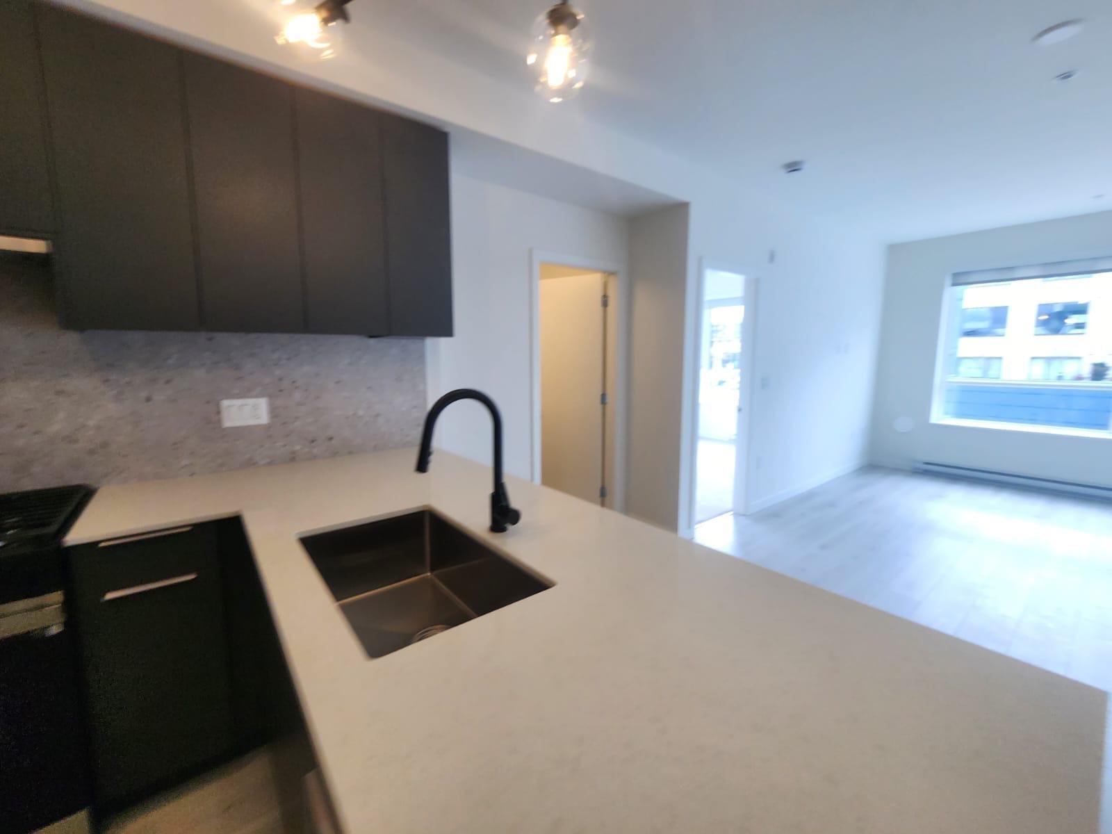 306 7936 206 Street Property Photo 4