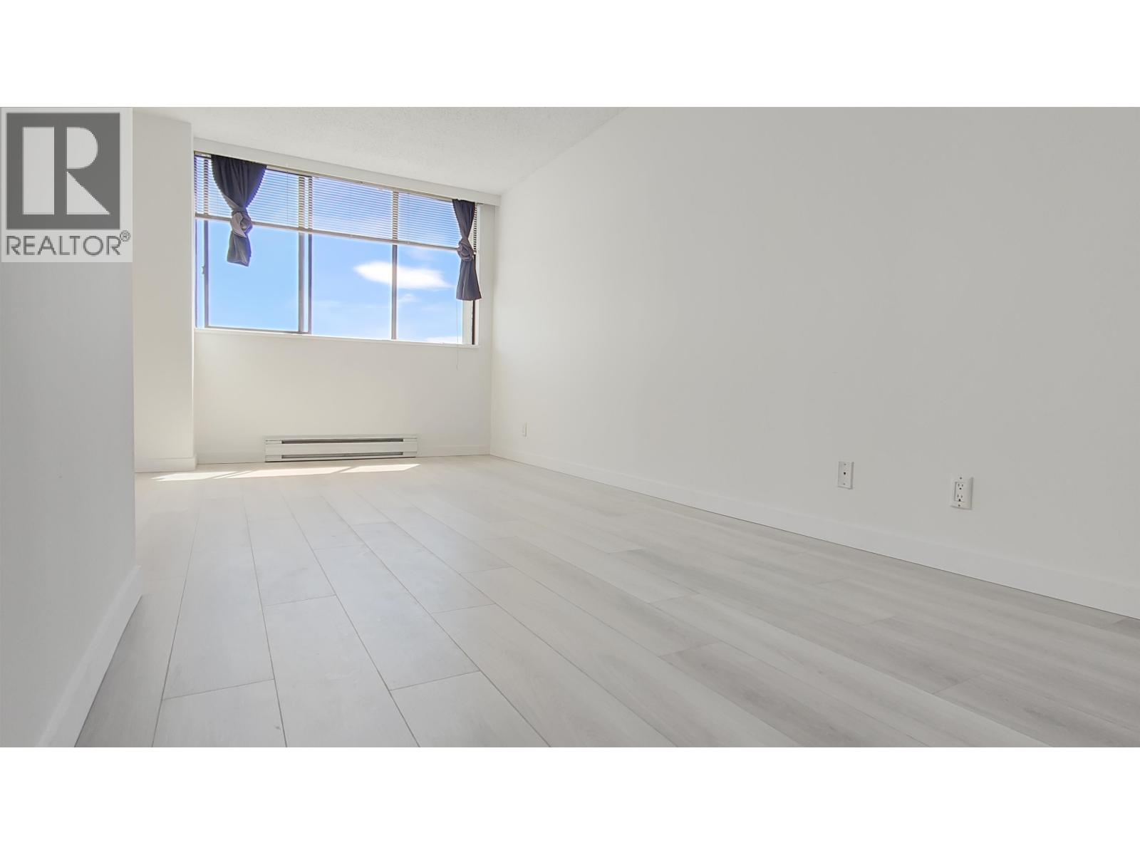 2303 3970 Carrigan Court Property Photo 11