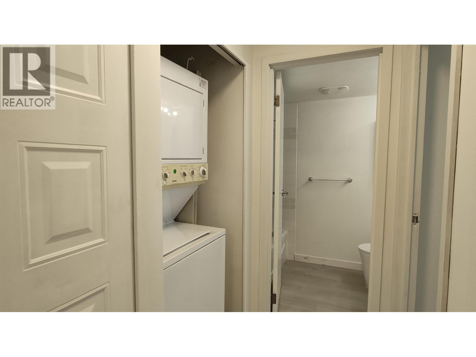 2303 3970 Carrigan Court Property Photo 15