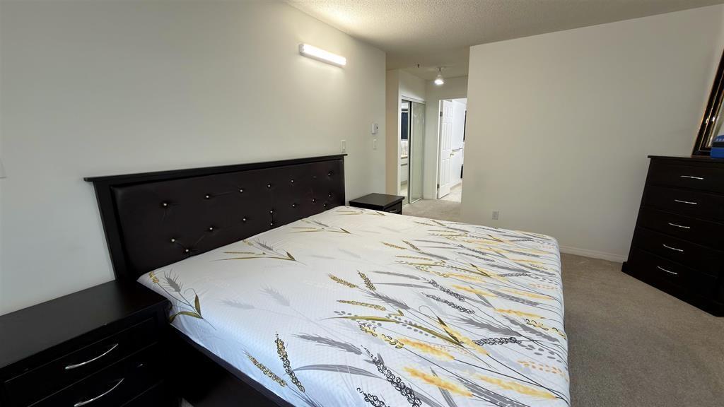 121 12101 80 Avenue Property Photo 4