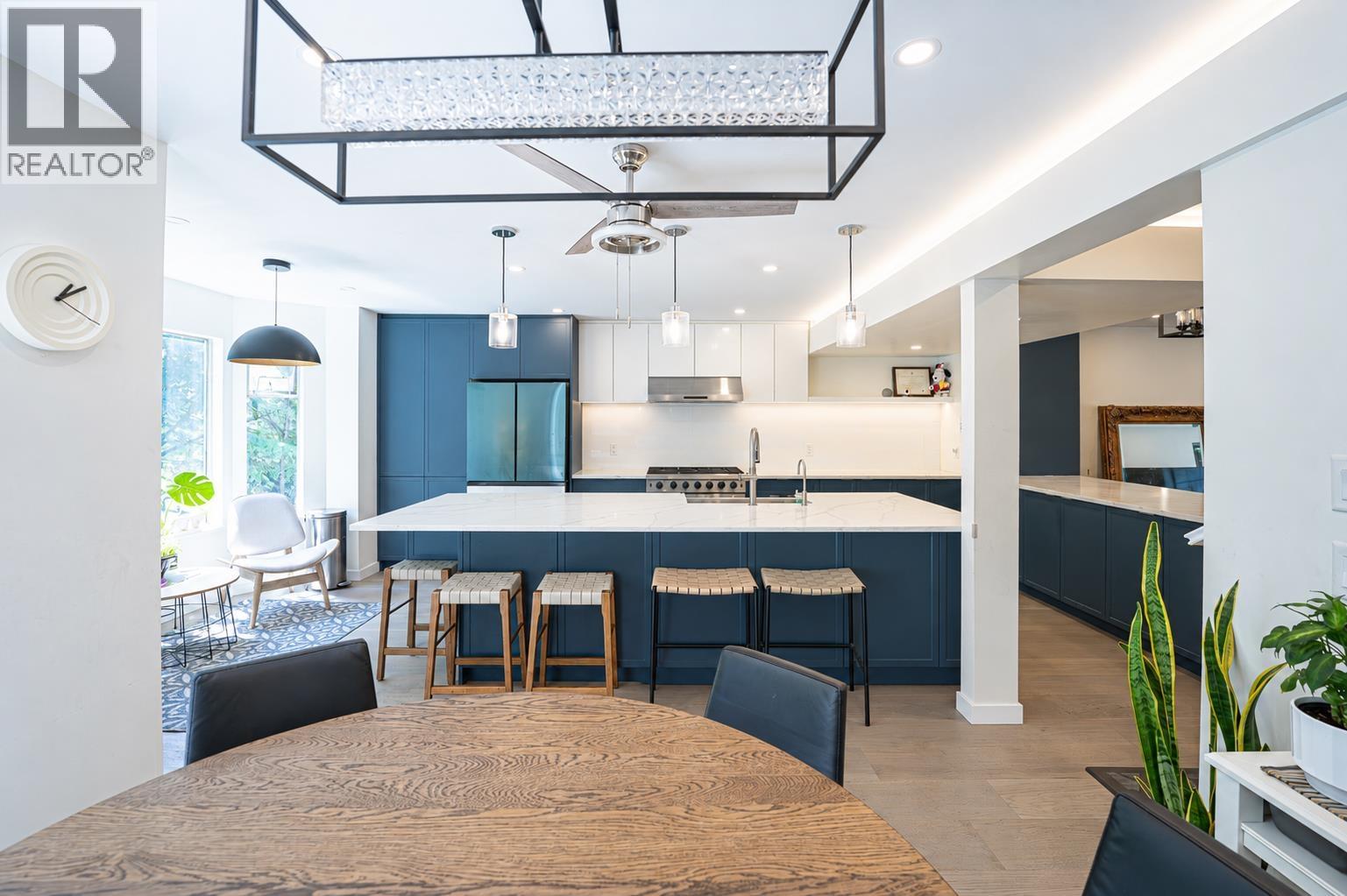 180 1140 Castle Crescent Property Photo 12