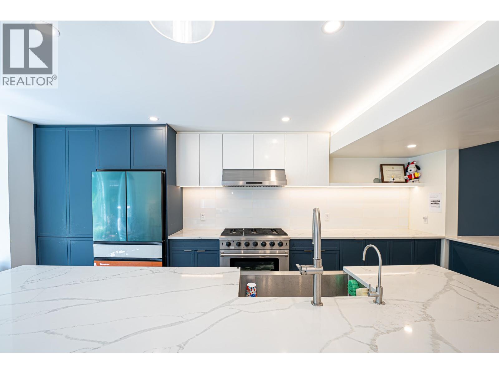 180 1140 Castle Crescent Property Photo 14