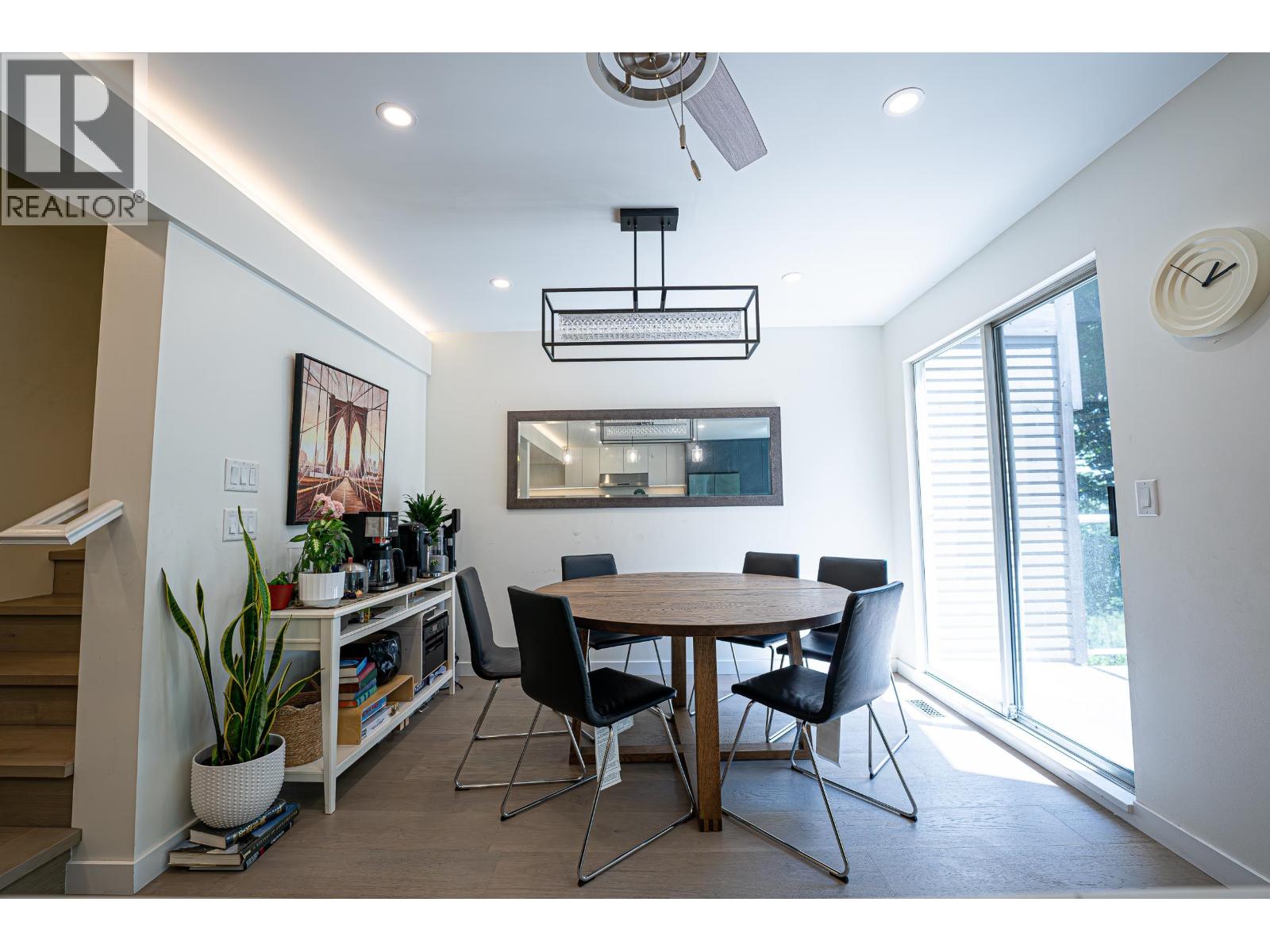 180 1140 Castle Crescent Property Photo 16