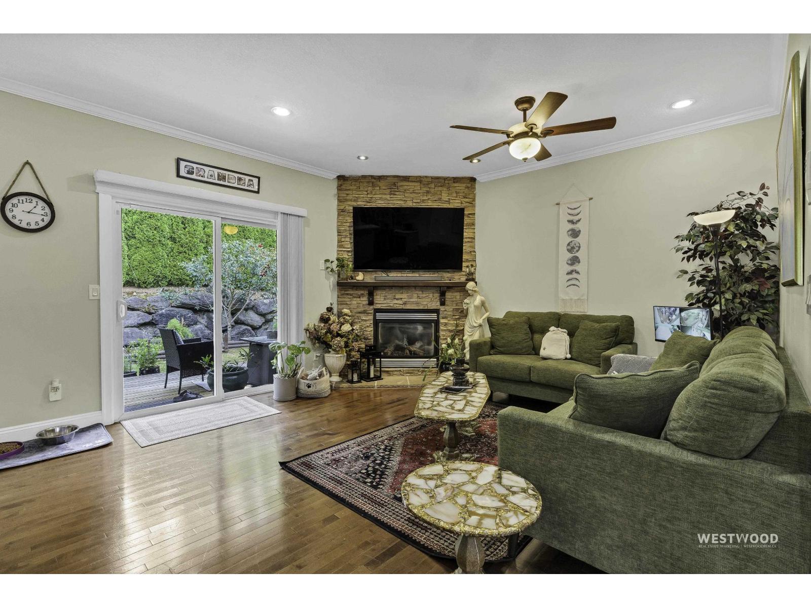 45965 Weeden Drive Property Photo 16