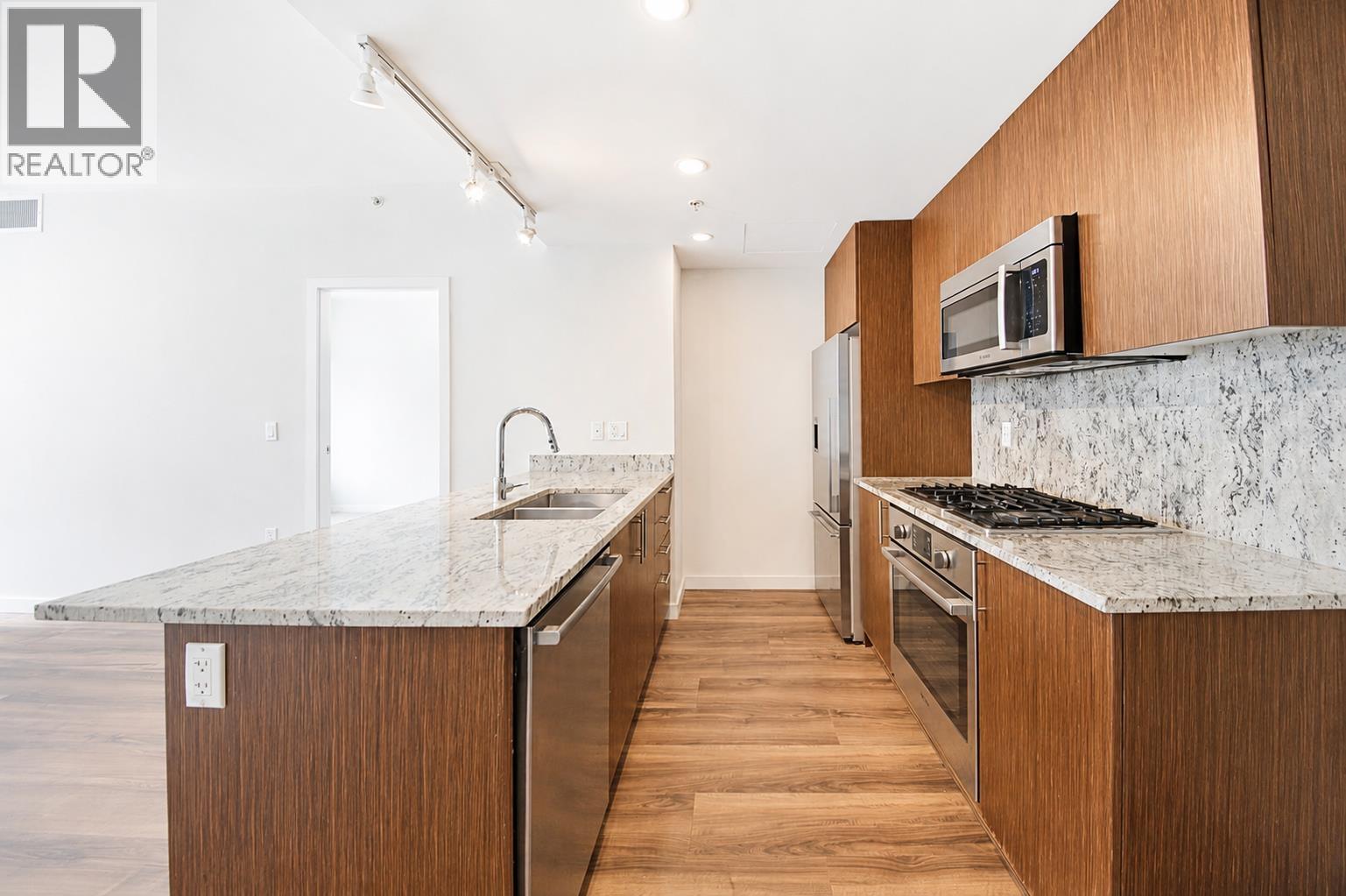 812 8688 Hazelbridge Way Property Photo 9