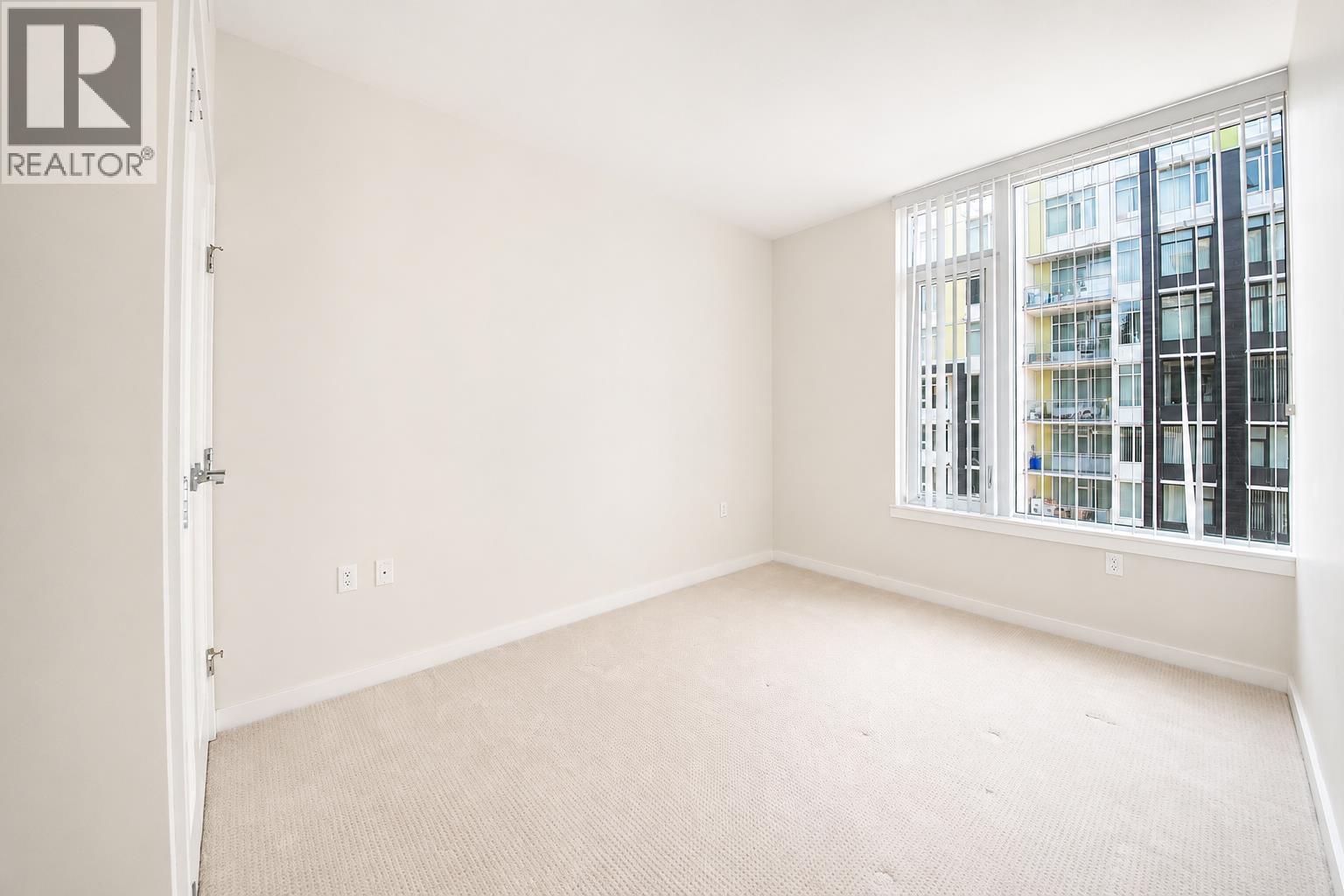 812 8688 Hazelbridge Way Property Photo 11