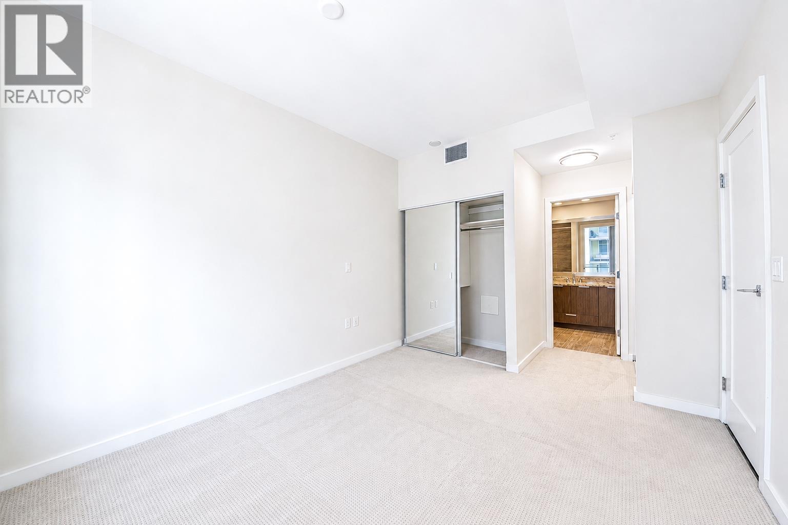 812 8688 Hazelbridge Way Property Photo 12