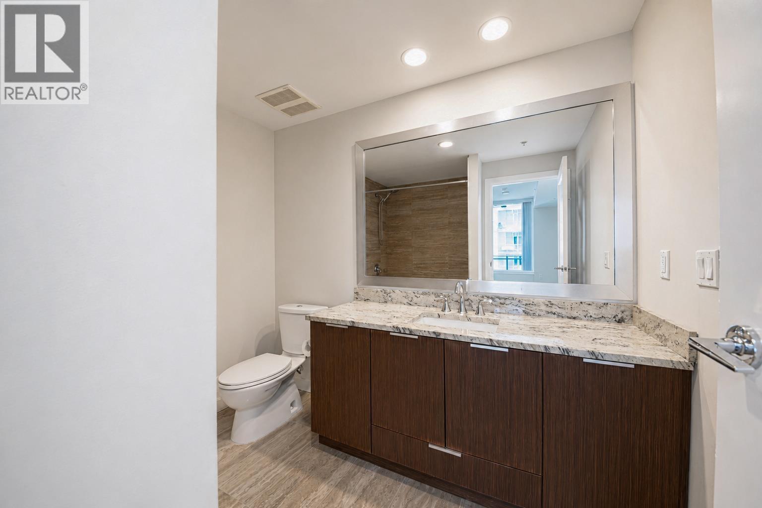 812 8688 Hazelbridge Way Property Photo 16