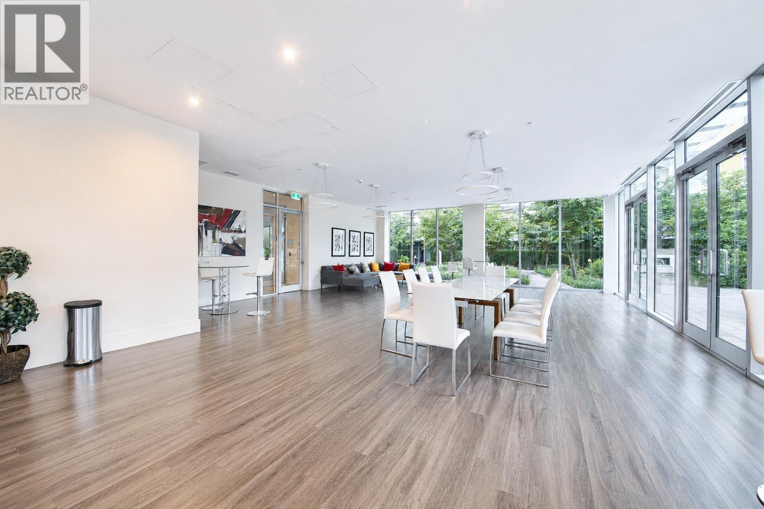 812 8688 Hazelbridge Way Property Photo 21