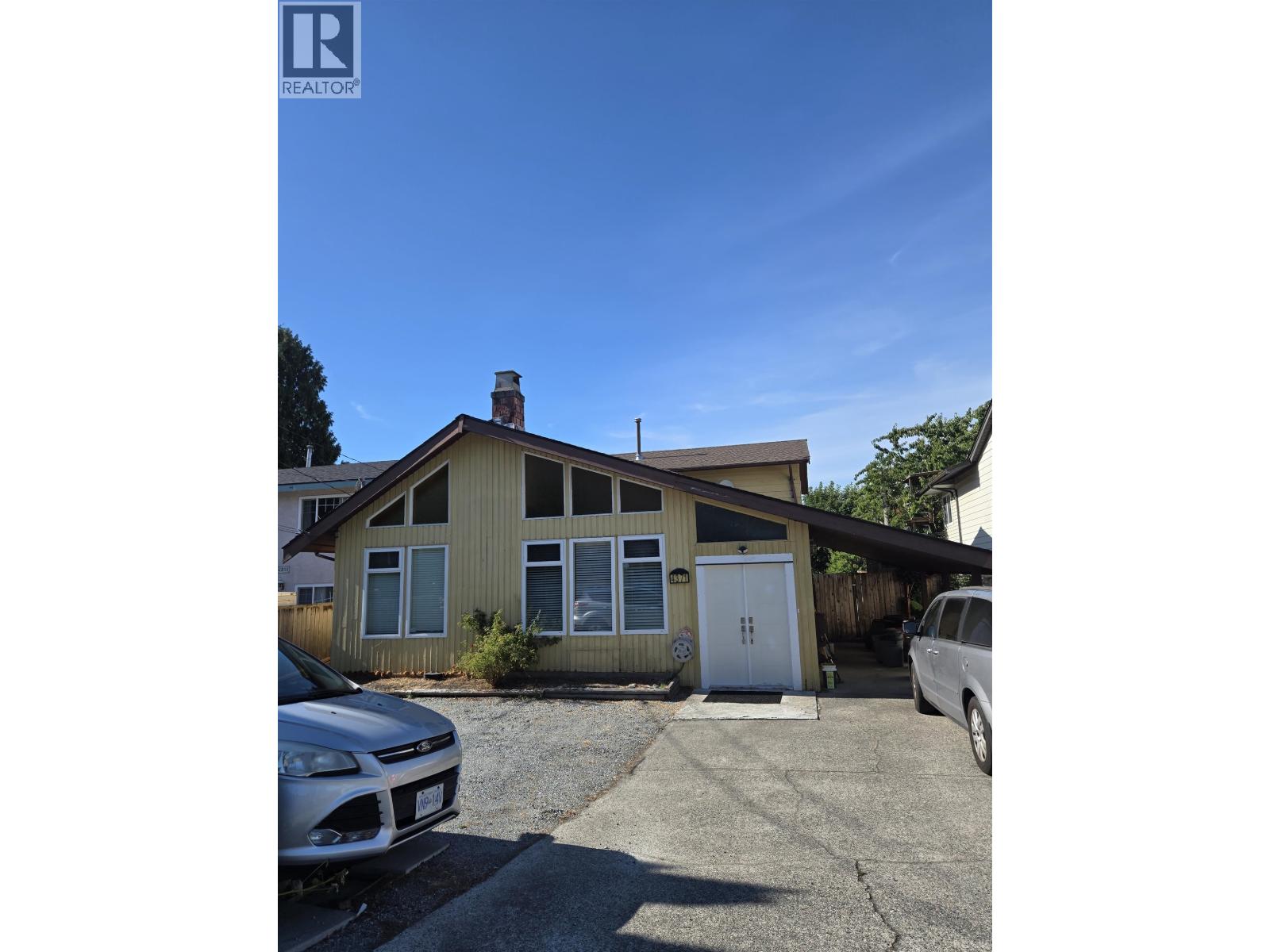 4371 Steveston Highway Property Photo 4