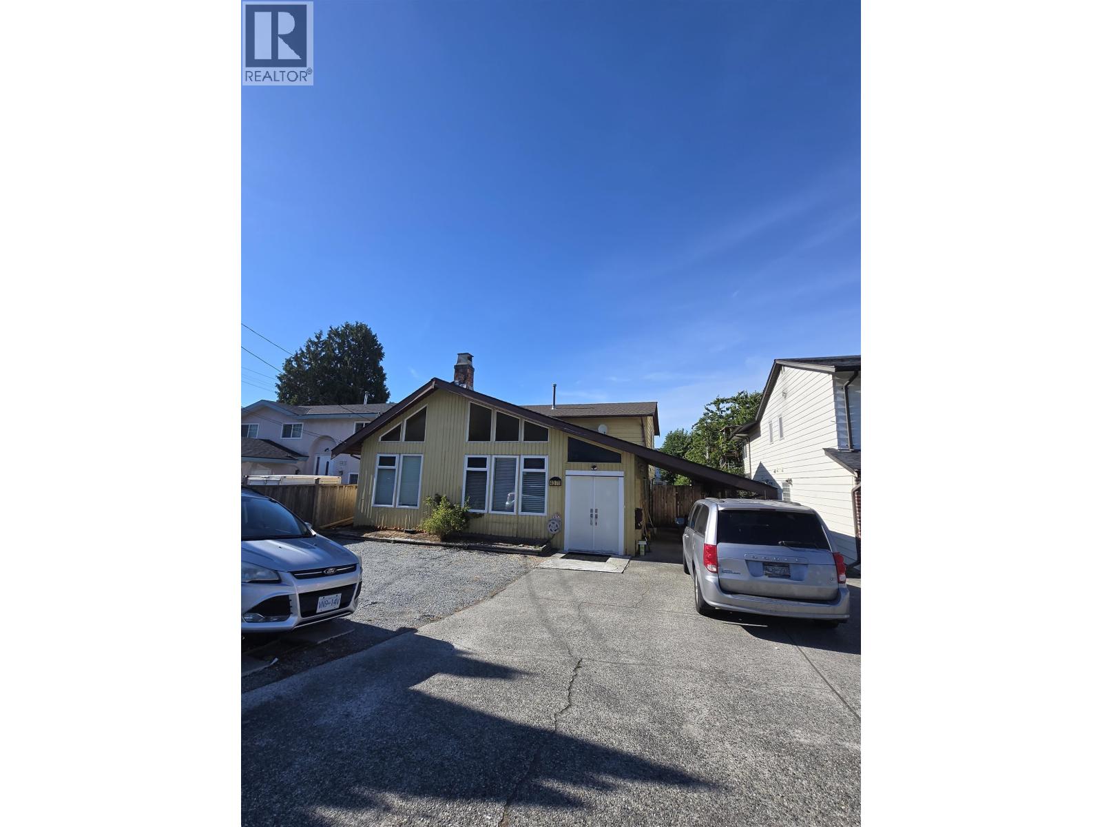 4371 Steveston Highway Property Photo 5