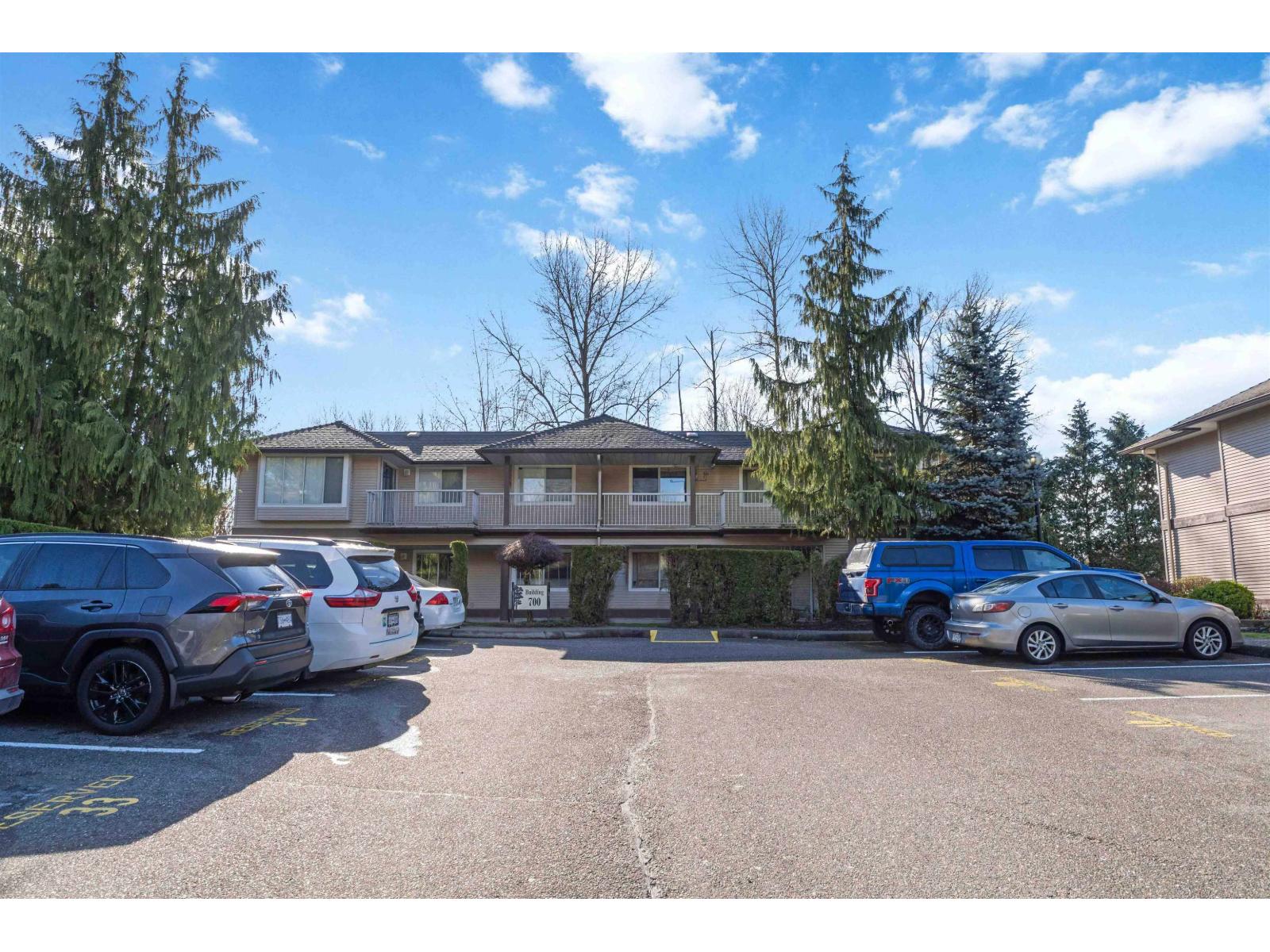 706 1750 MCKENZIE ROAD Property Photo 1