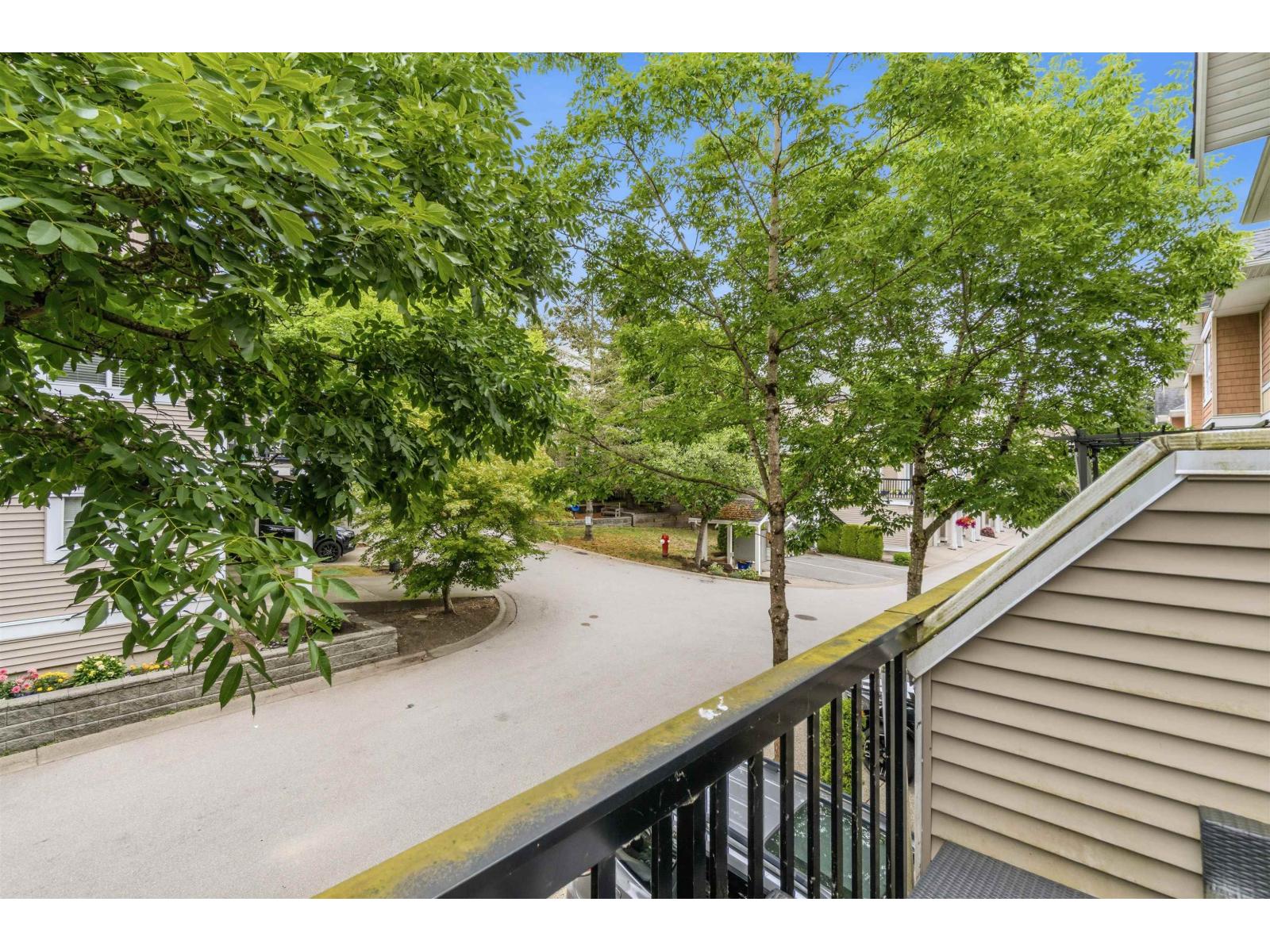 17 20159 68 Avenue Property Photo 16