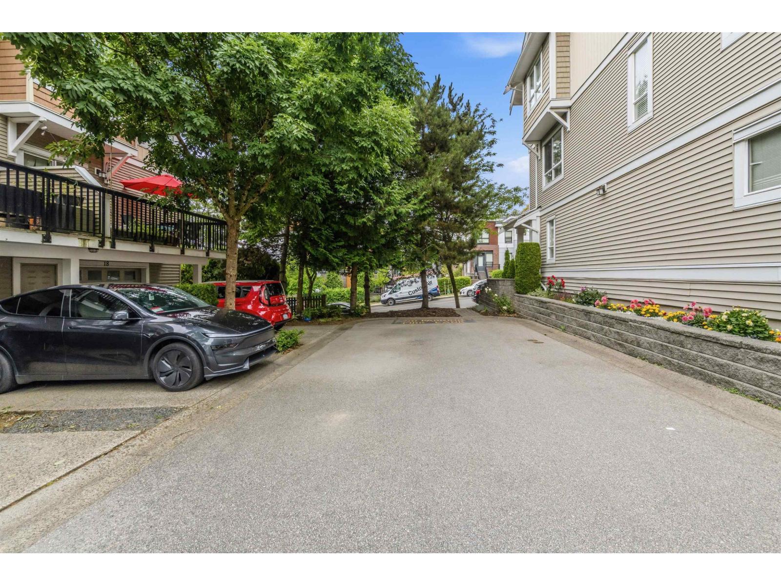 17 20159 68 Avenue Property Photo 32