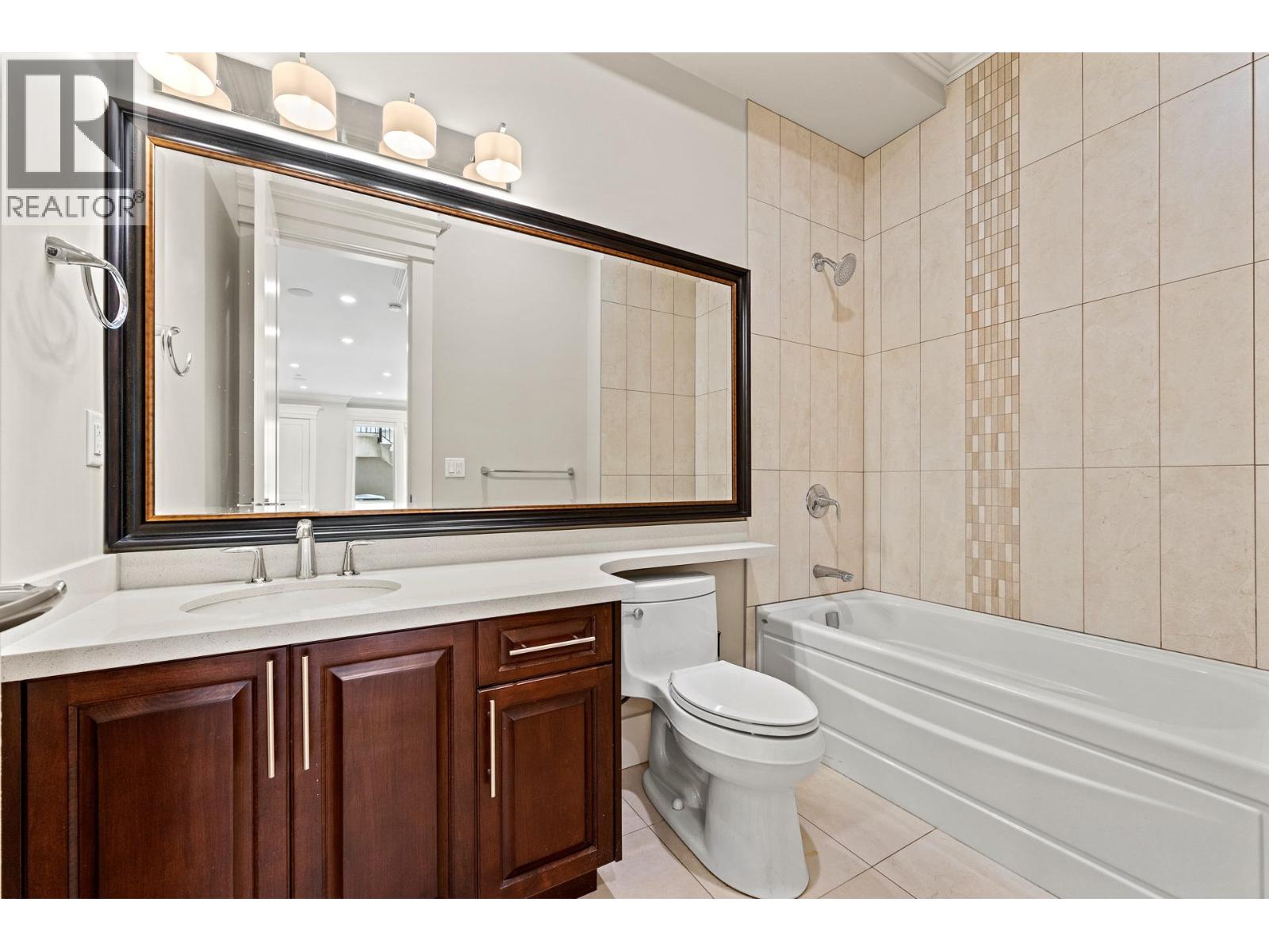 2653 Mcbain Avenue Property Photo 29