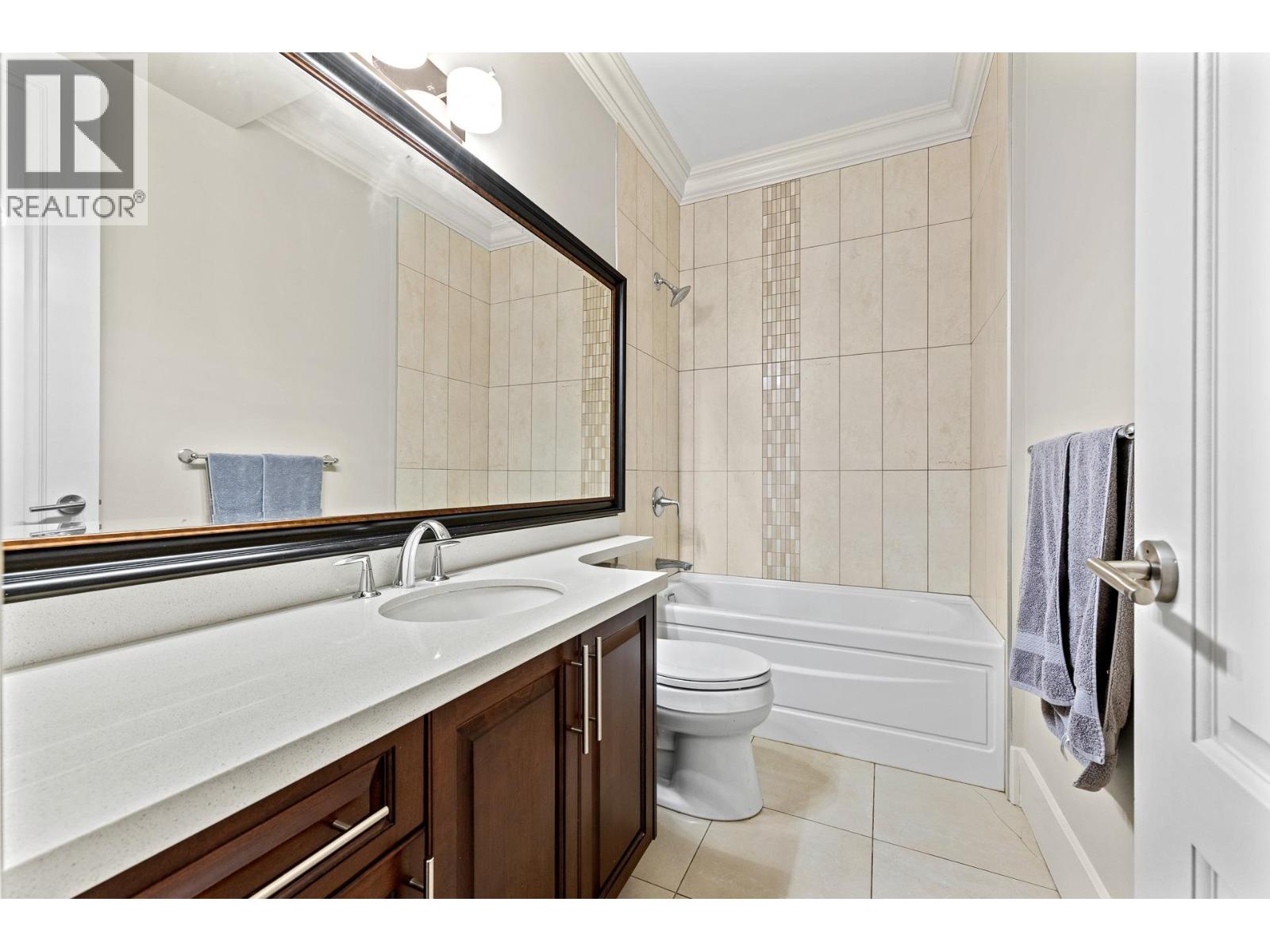 2653 Mcbain Avenue Property Photo 30