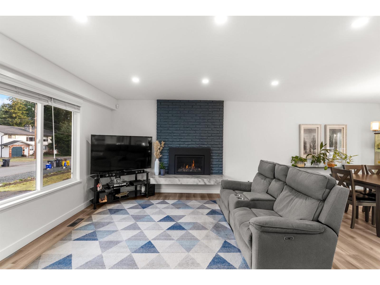 20754 39a Avenue Property Photo 15