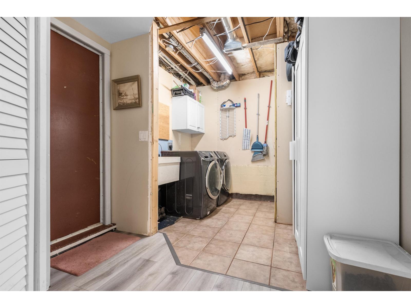 20754 39a Avenue Property Photo 23
