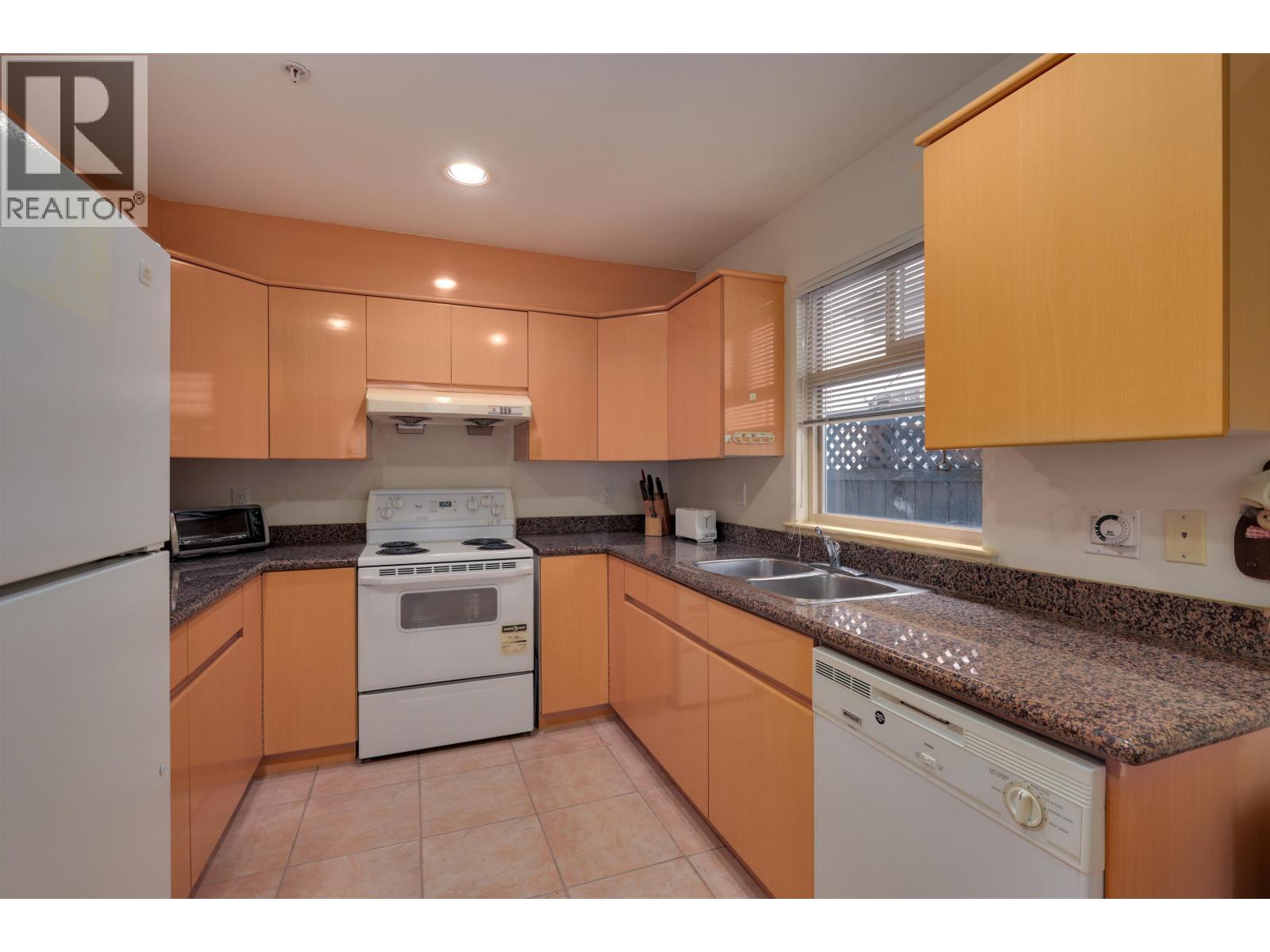 8369 Shaughnessy Street Property Photo 6