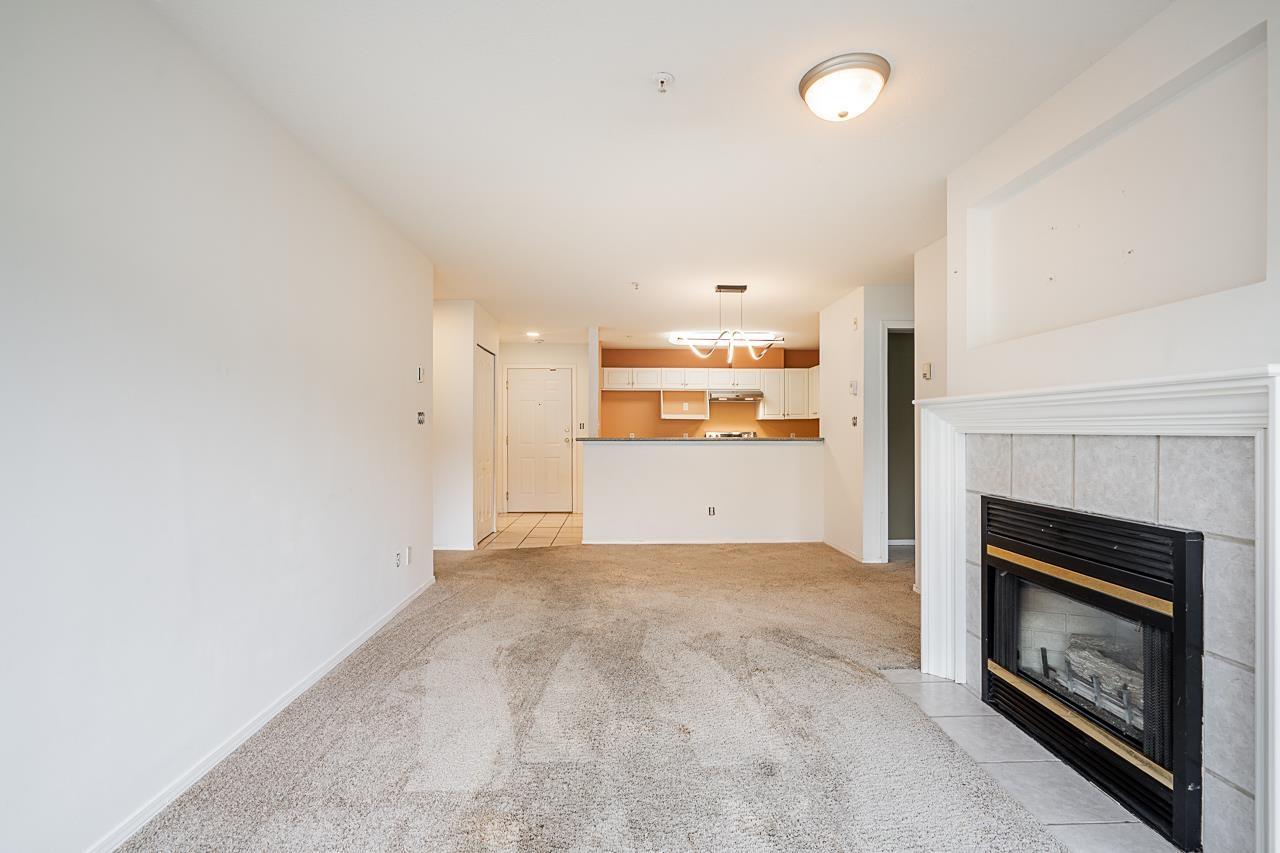 314 33708 King Road Property Photo 2
