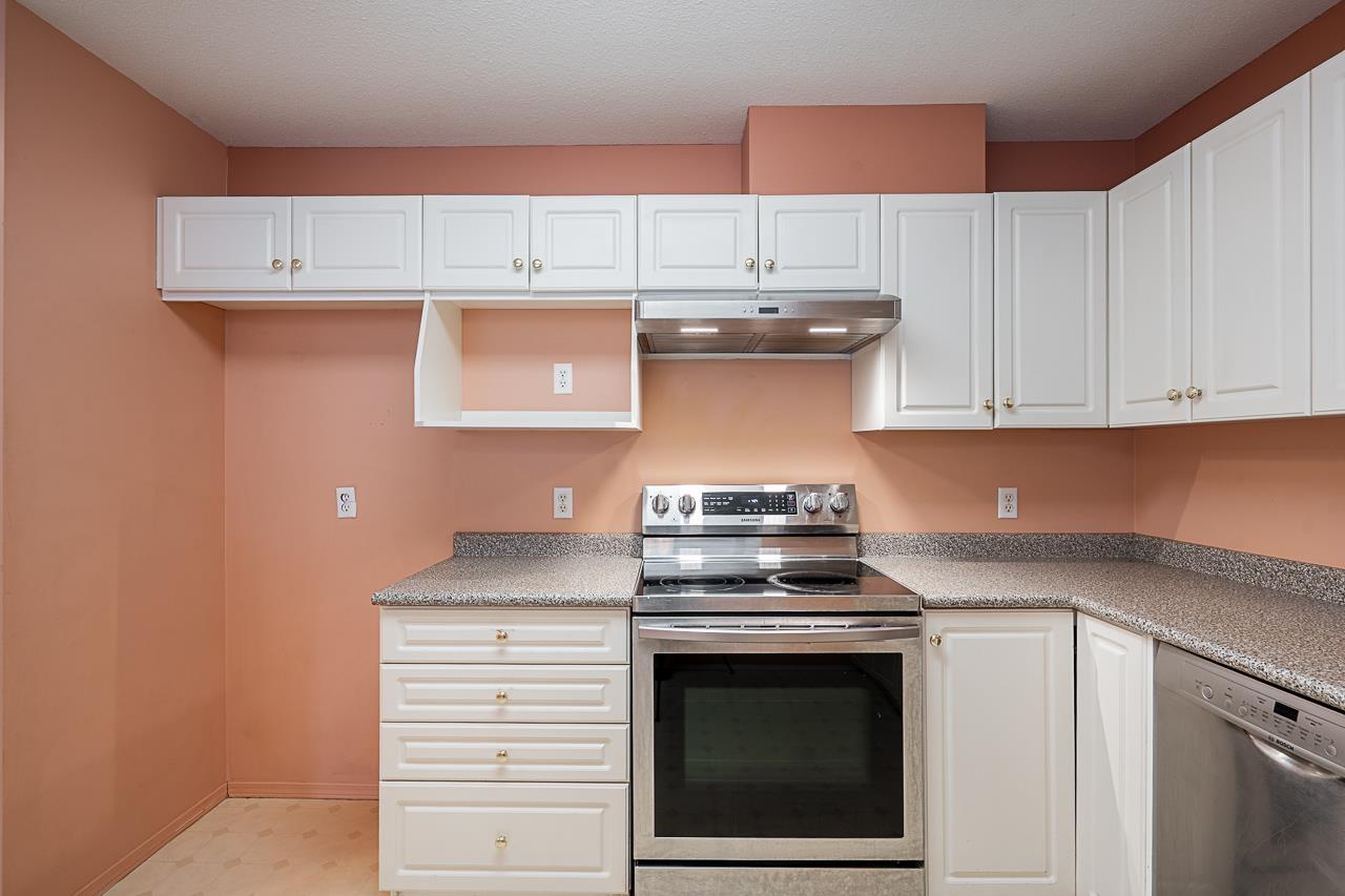 314 33708 King Road Property Photo 6