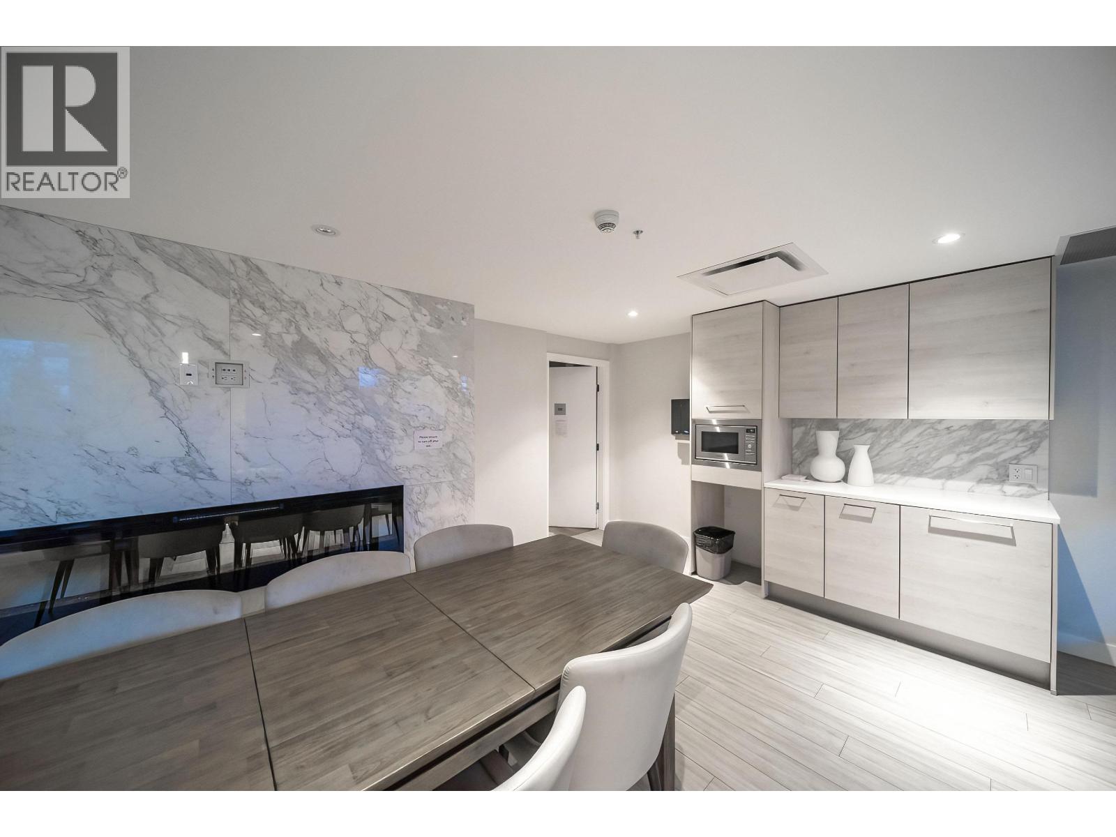 1601 6398 Silver Avenue Property Photo 30