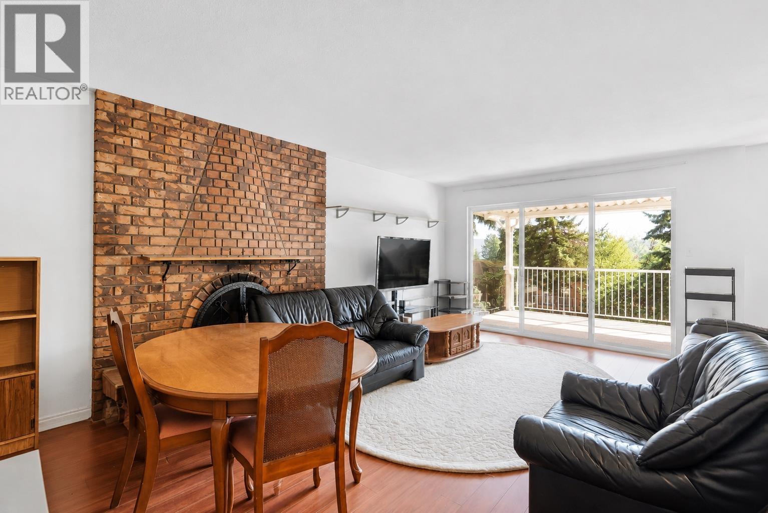 45 N Stratford Avenue Property Photo 3