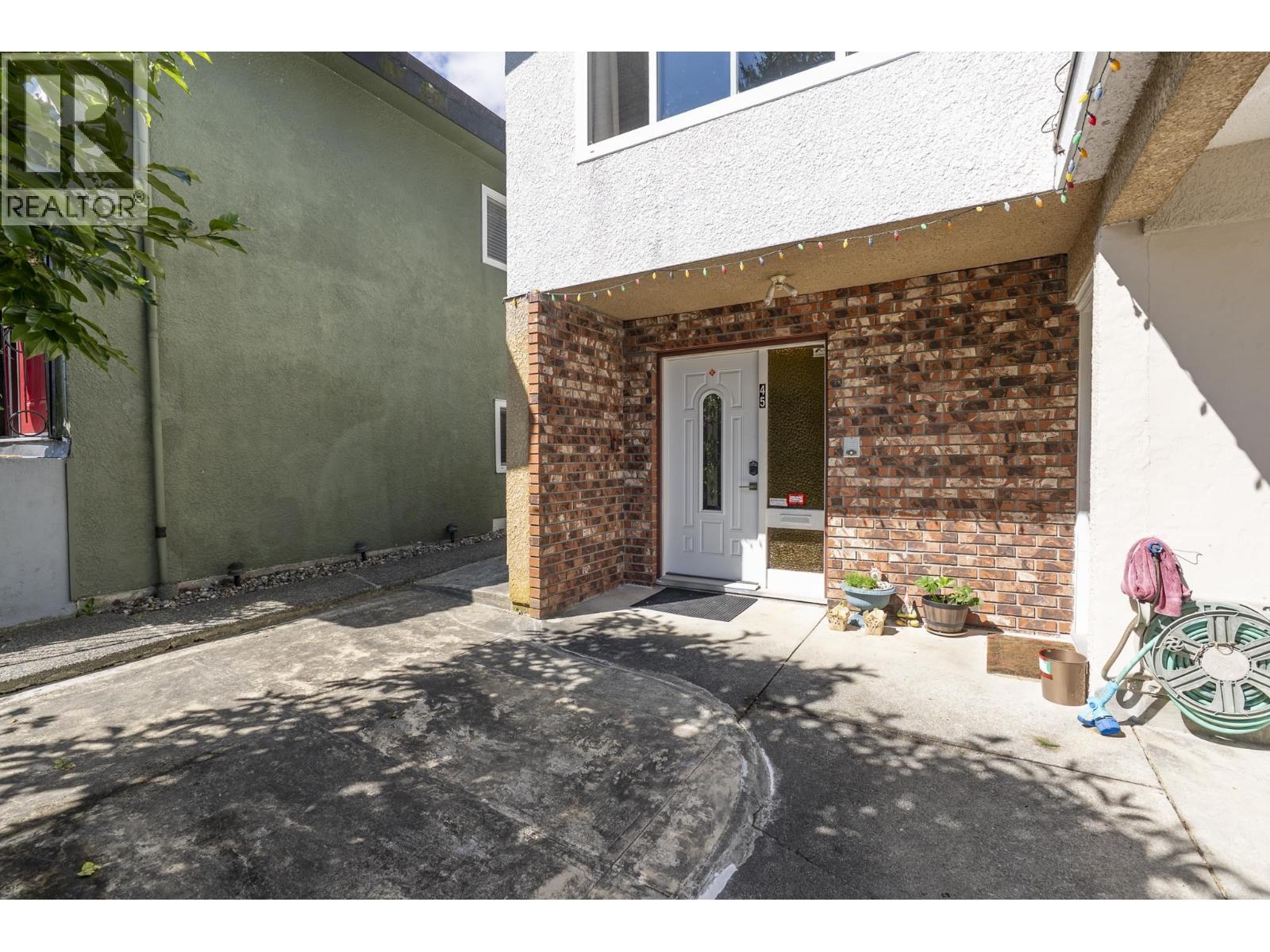 45 N Stratford Avenue Property Photo 4