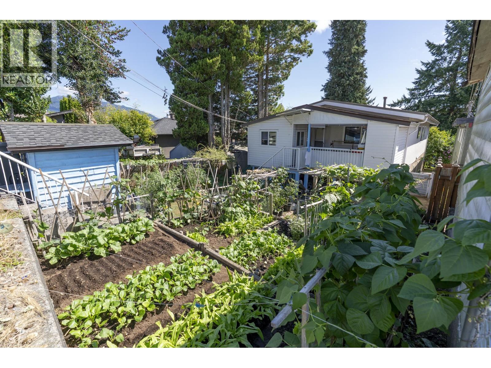45 N Stratford Avenue Property Photo 28
