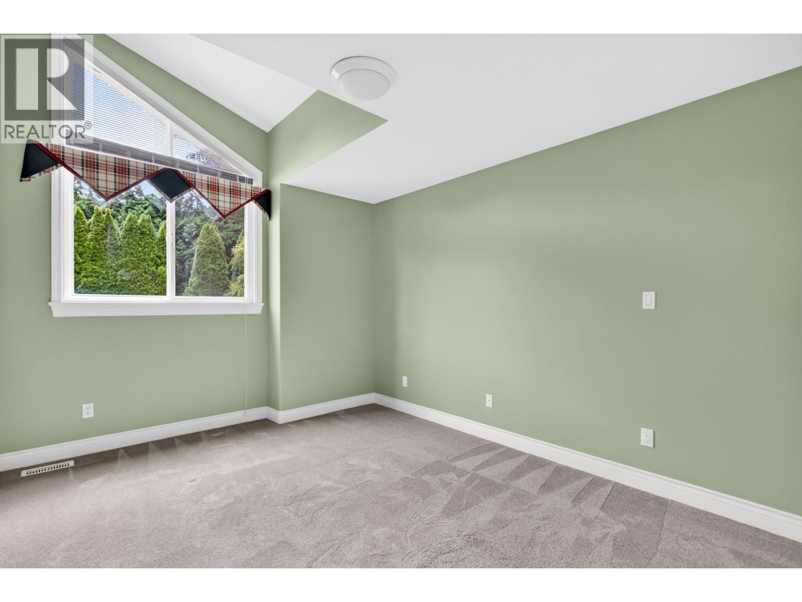 7 688 Citadel Drive Property Photo 19