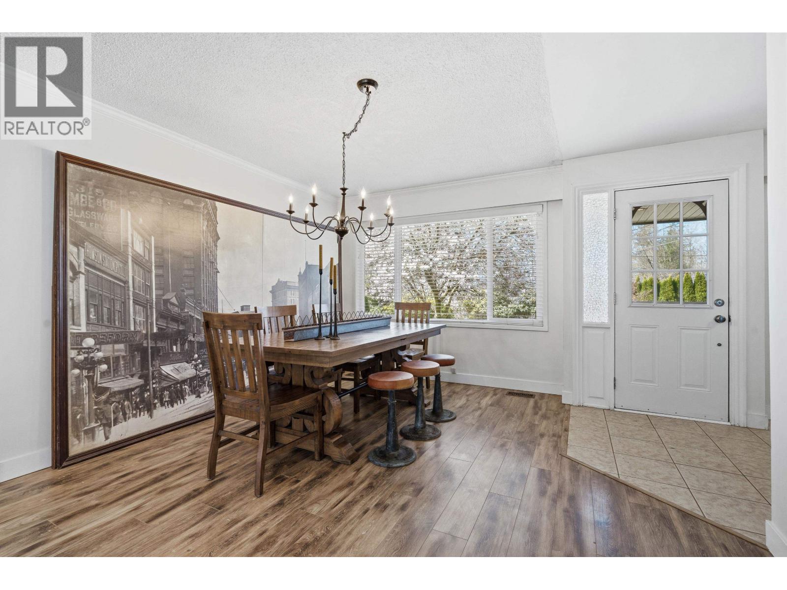 12082 261 Street Property Photo 6