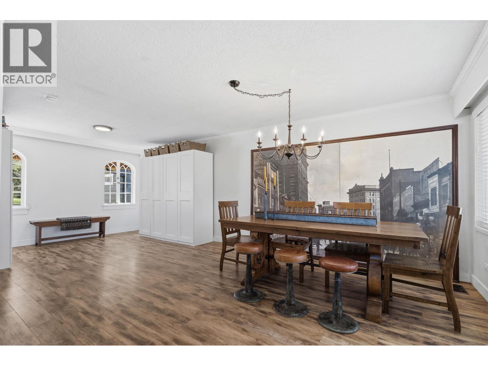 12082 261 Street Property Photo 7