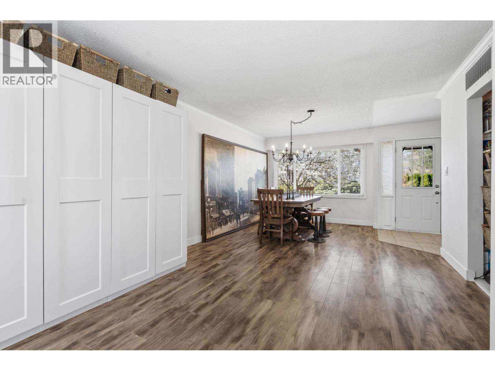 12082 261 Street Property Photo 10