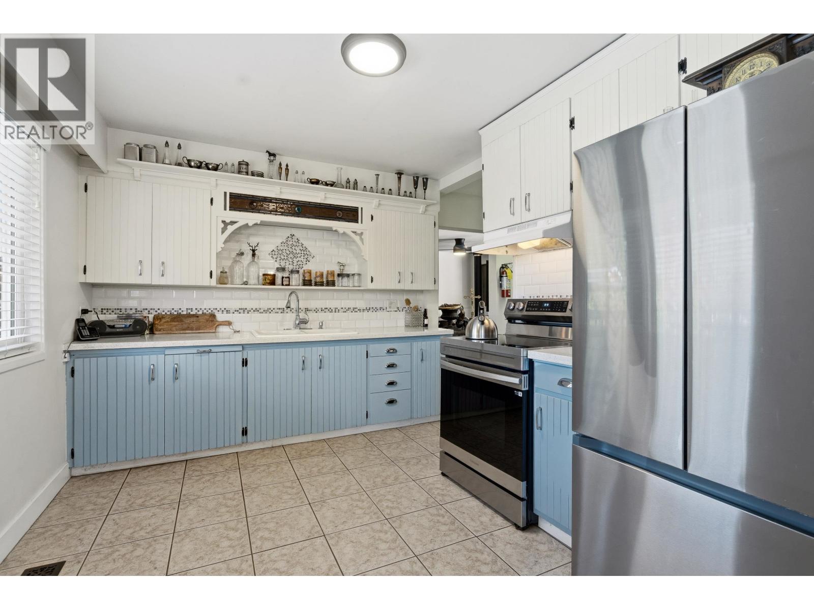 12082 261 Street Property Photo 12