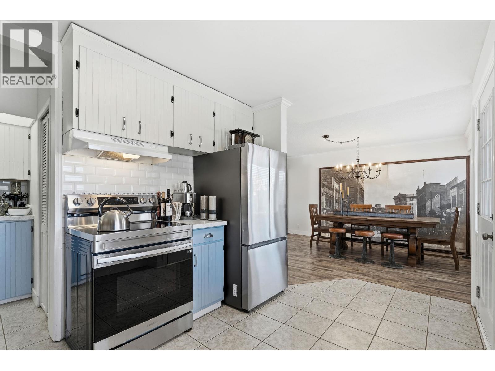 12082 261 Street Property Photo 14