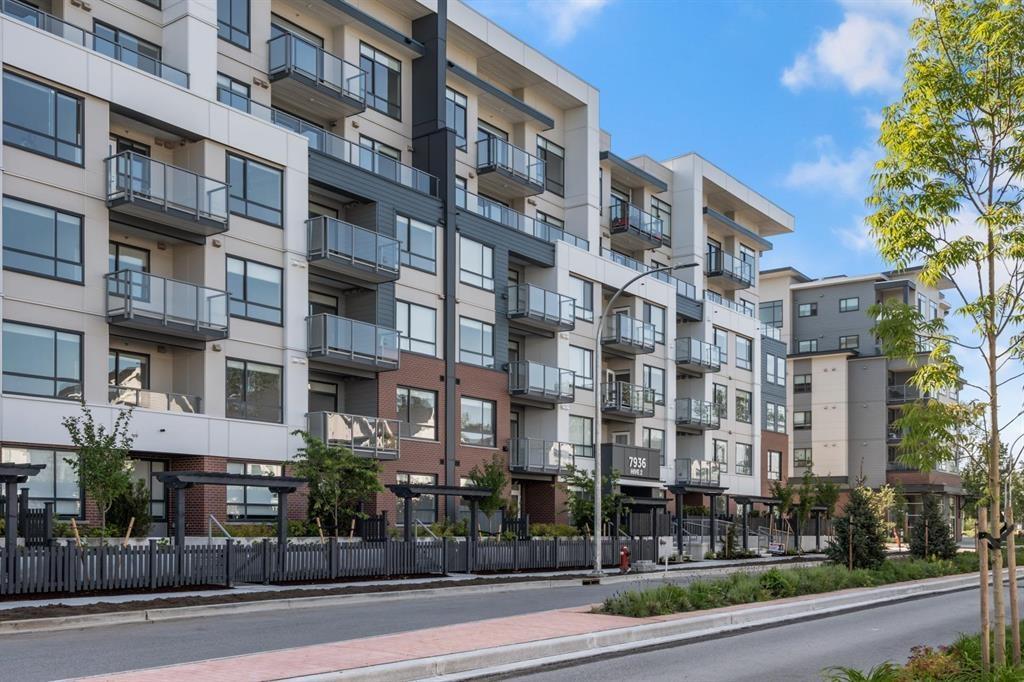 606 7936 206 STREET Property Photo 1