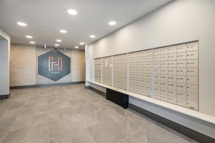 606 7936 206 Street Property Photo 5