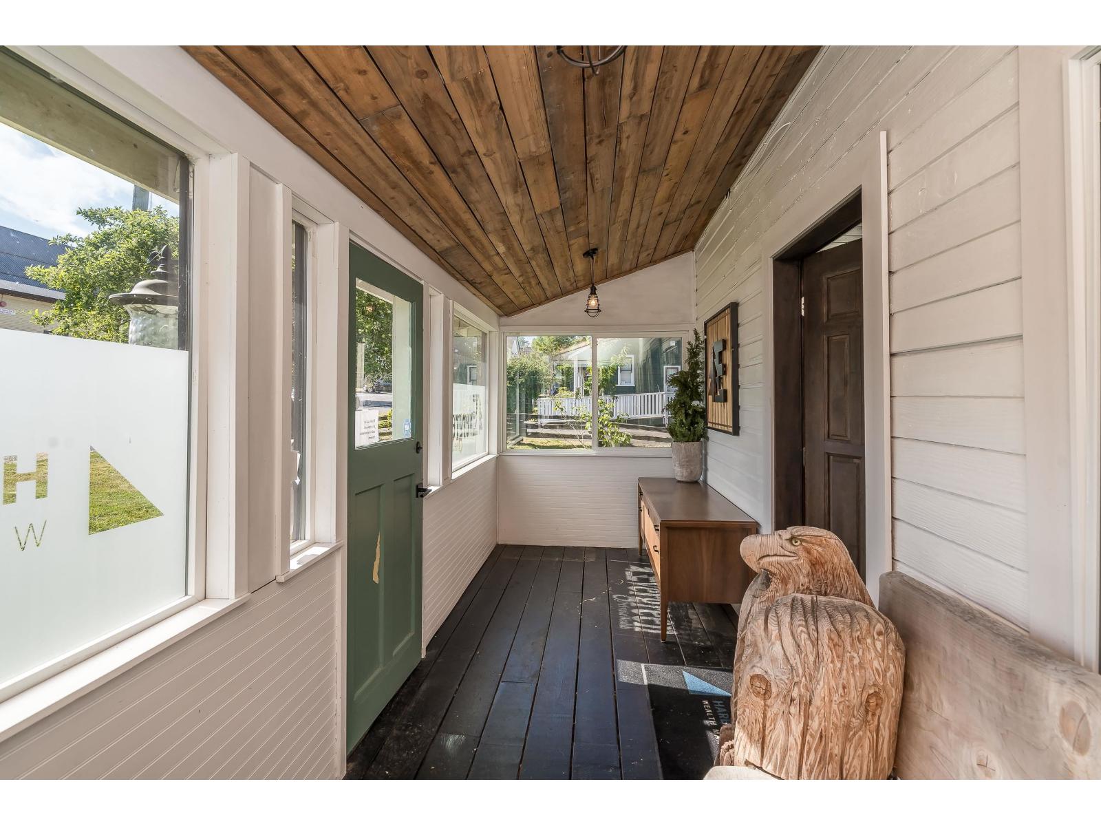4827 216a Street Property Photo 2