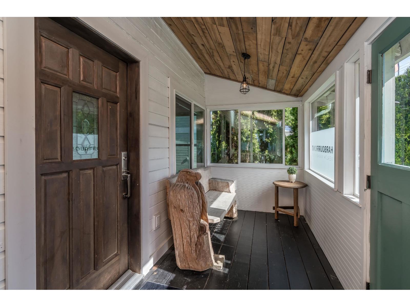 4827 216a Street Property Photo 3