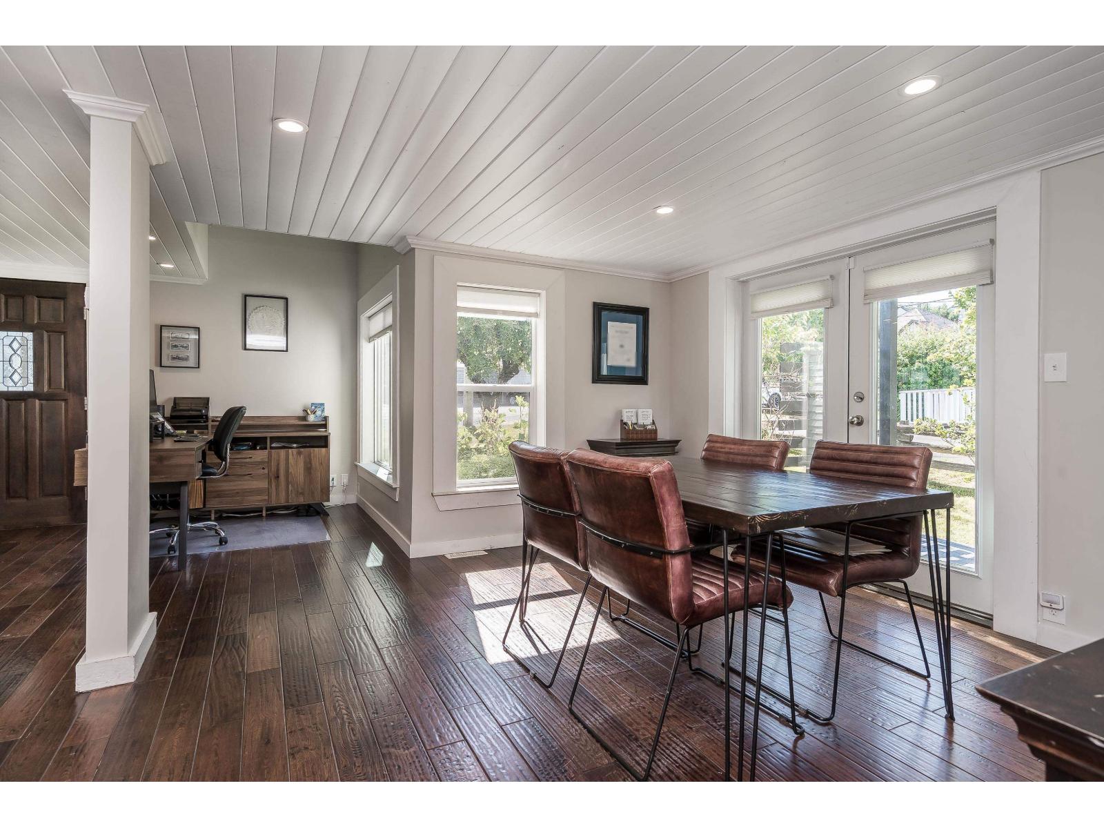 4827 216a Street Property Photo 11