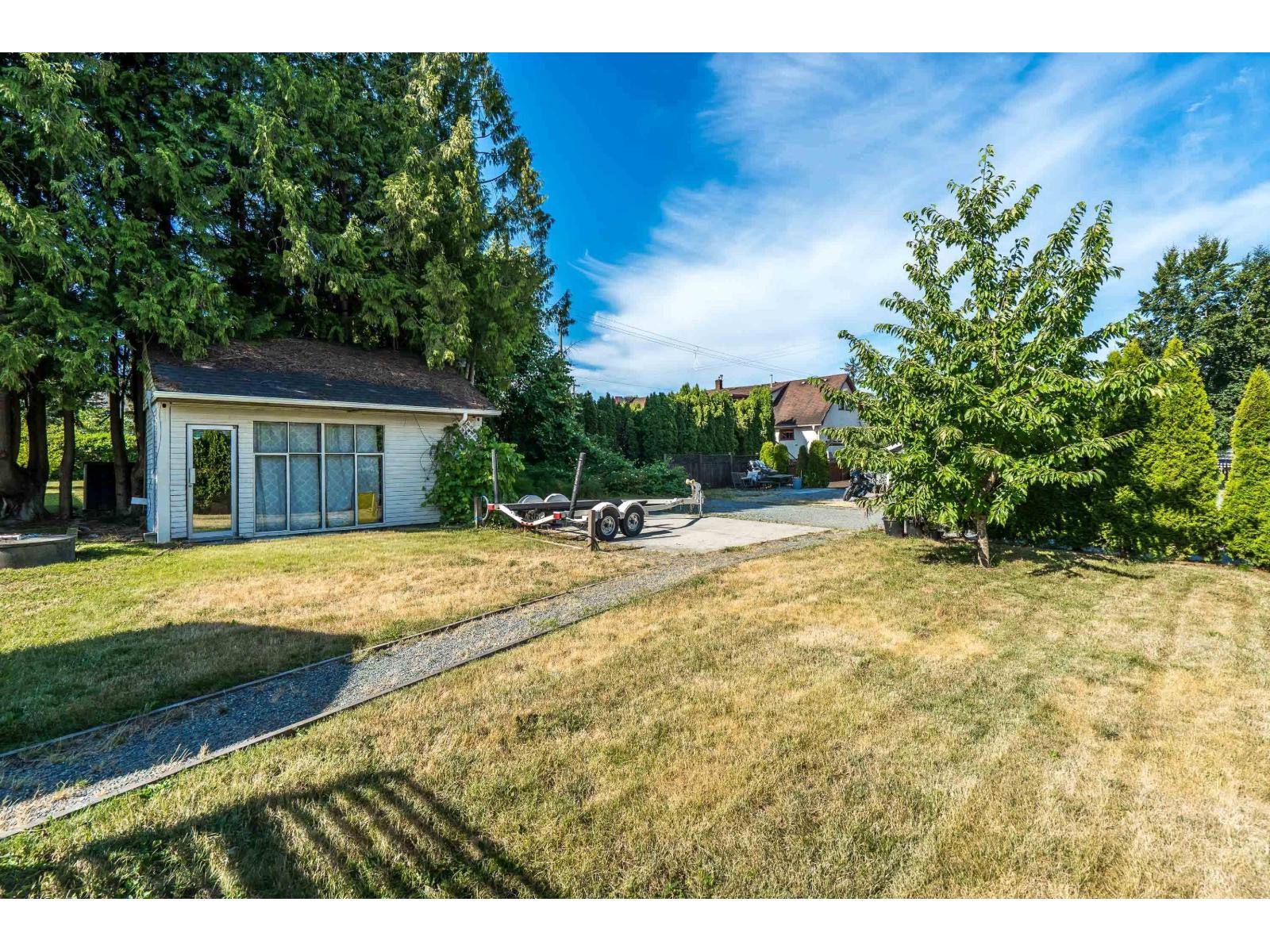 4827 216a Street Property Photo 27