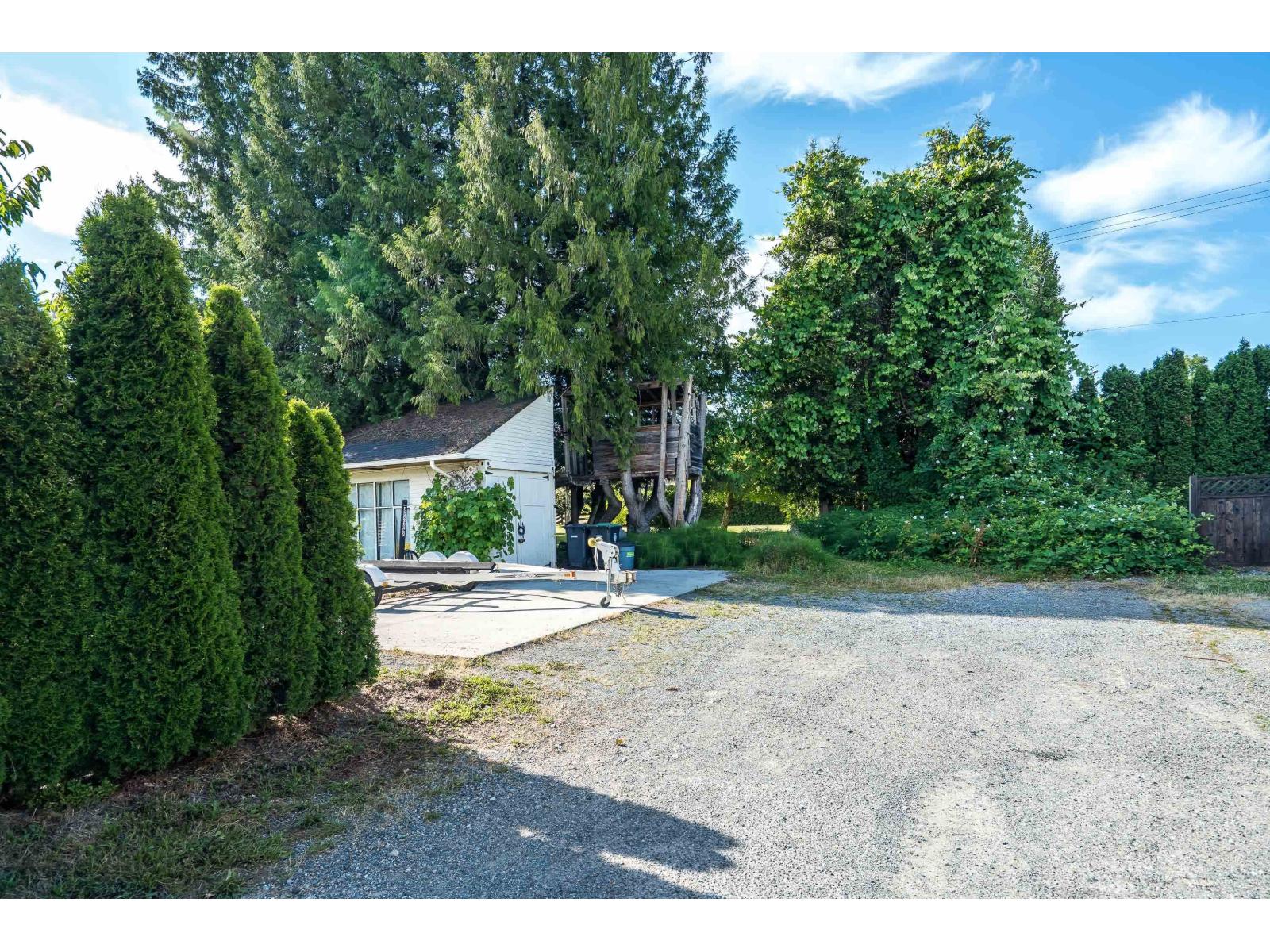 4827 216a Street Property Photo 31